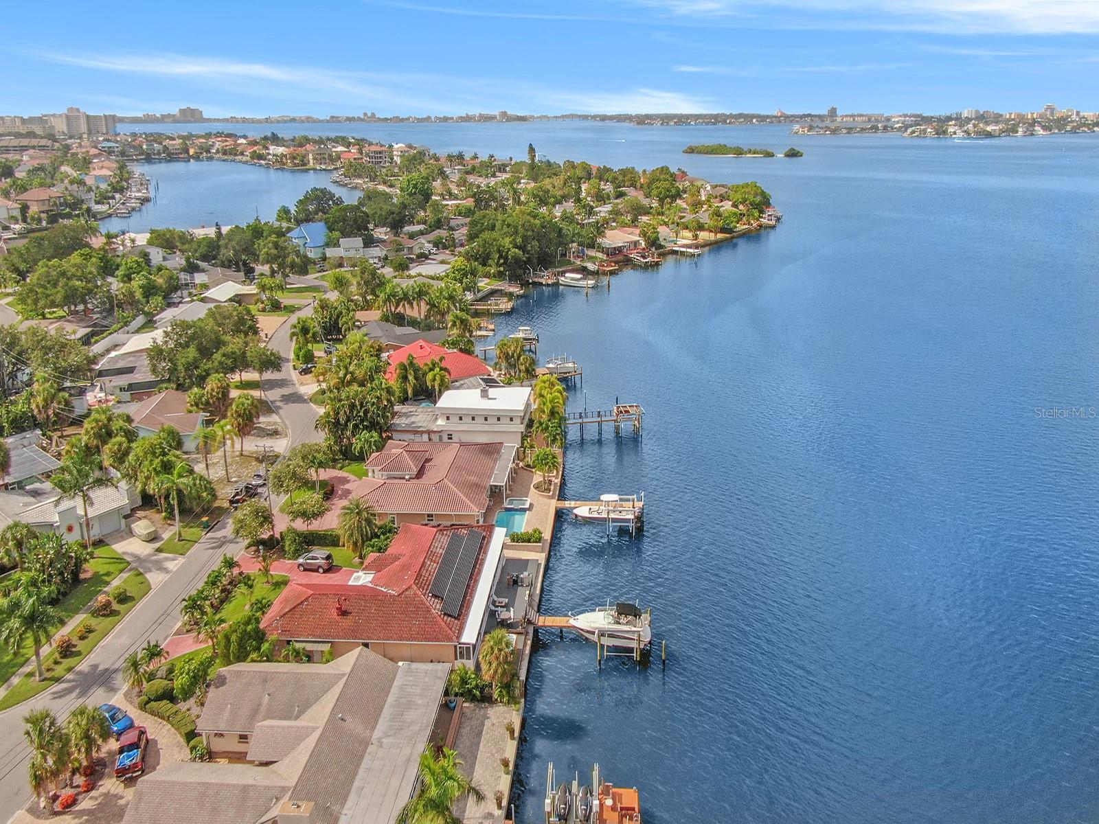 1818 DOLPHIN BLVD S, ST PETERSBURG, FL, 33707