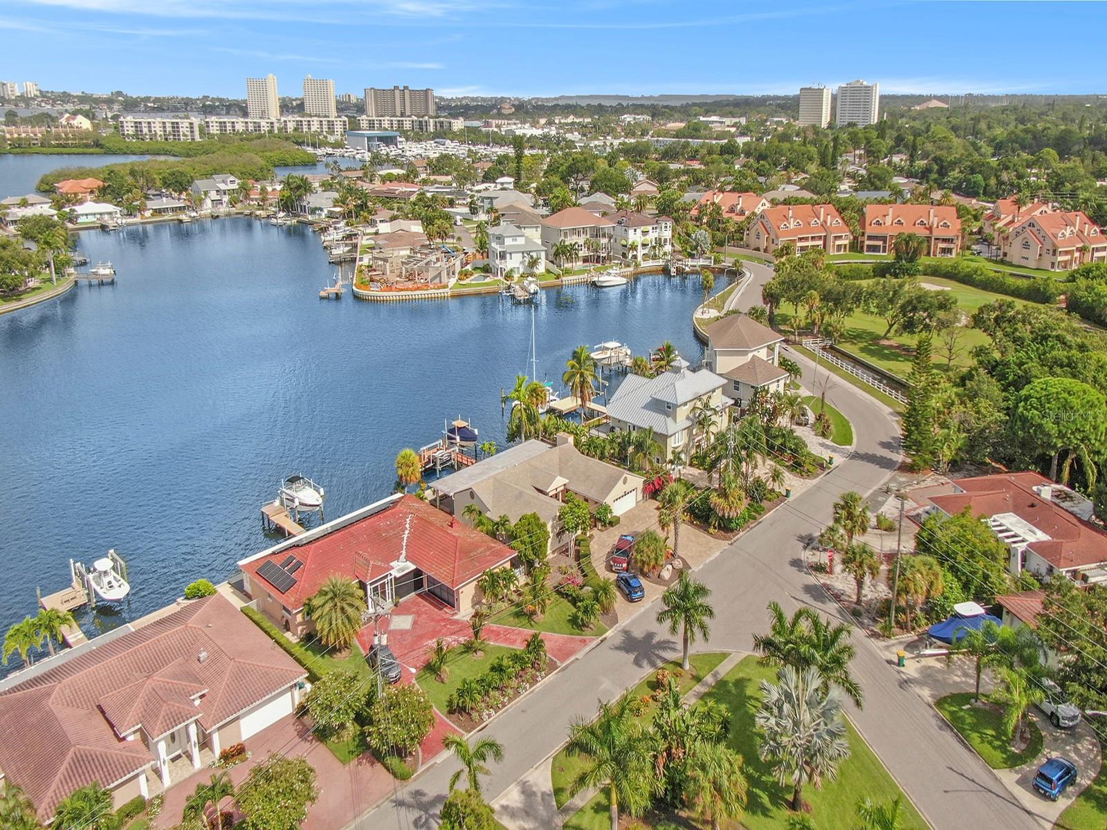 1818 DOLPHIN BLVD S, ST PETERSBURG, FL, 33707