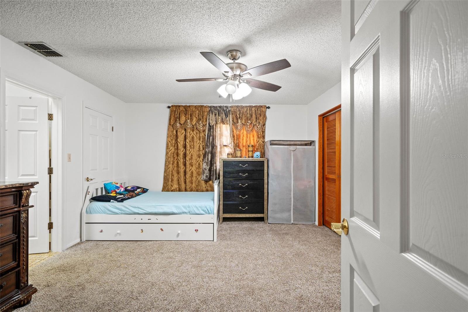 18801 ORANGE HILL DR, HUDSON, FL, 34667