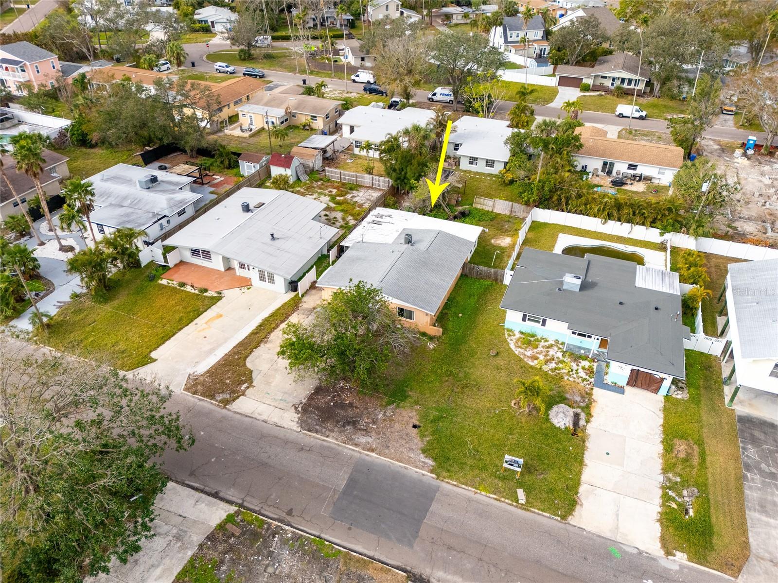 4000 HUNTINGTON ST NE, ST PETERSBURG, FL, 33703