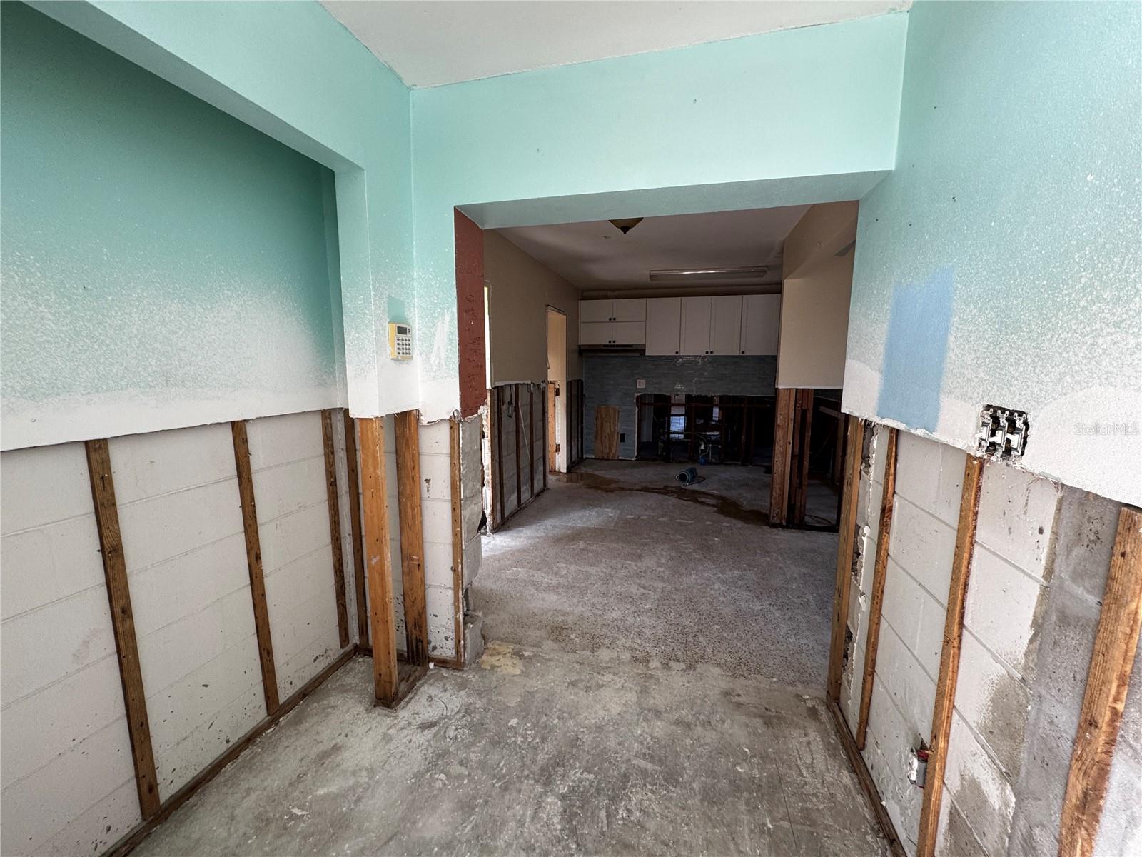 4000 HUNTINGTON ST NE, ST PETERSBURG, FL, 33703