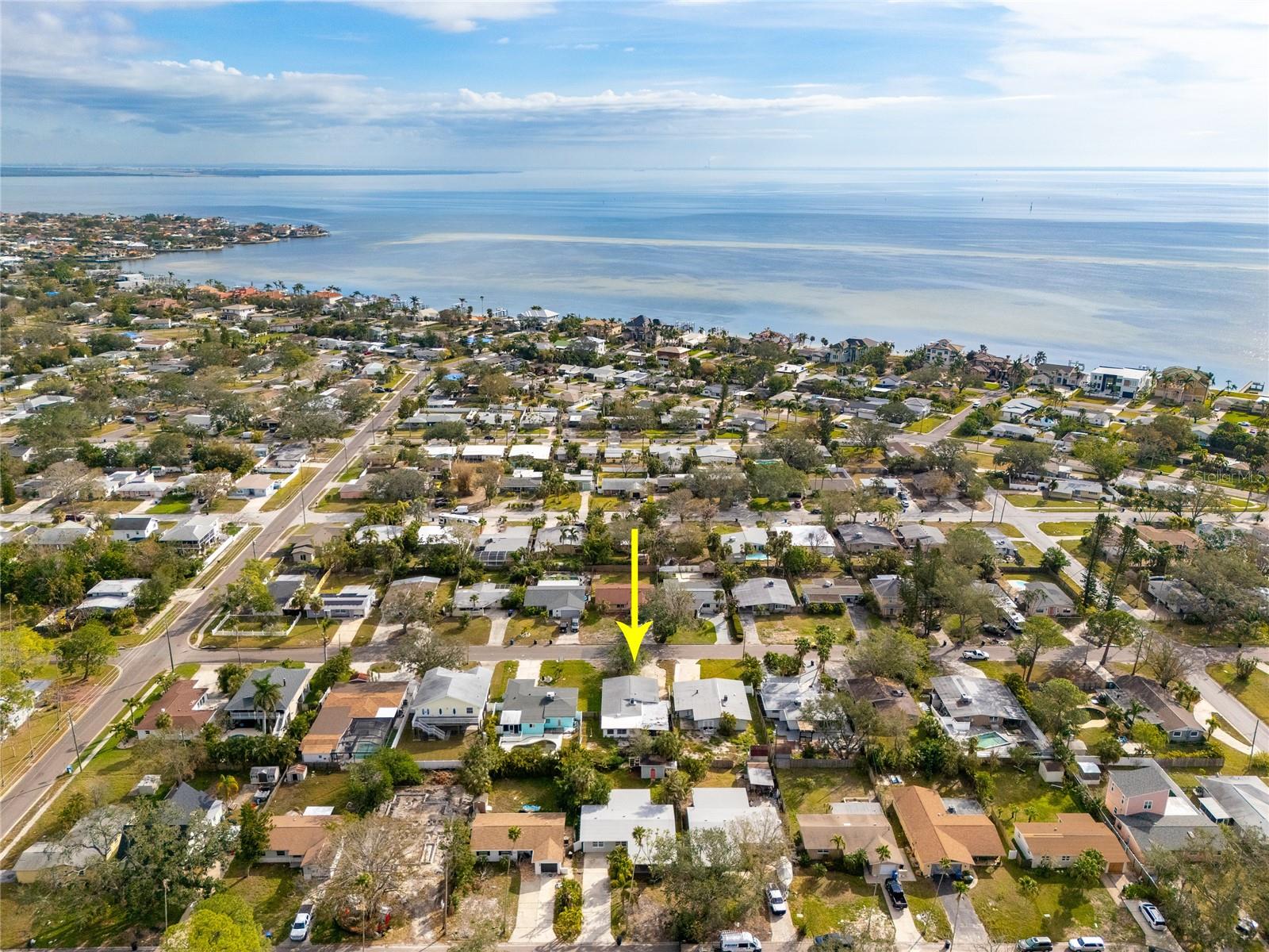 4000 HUNTINGTON ST NE, ST PETERSBURG, FL, 33703