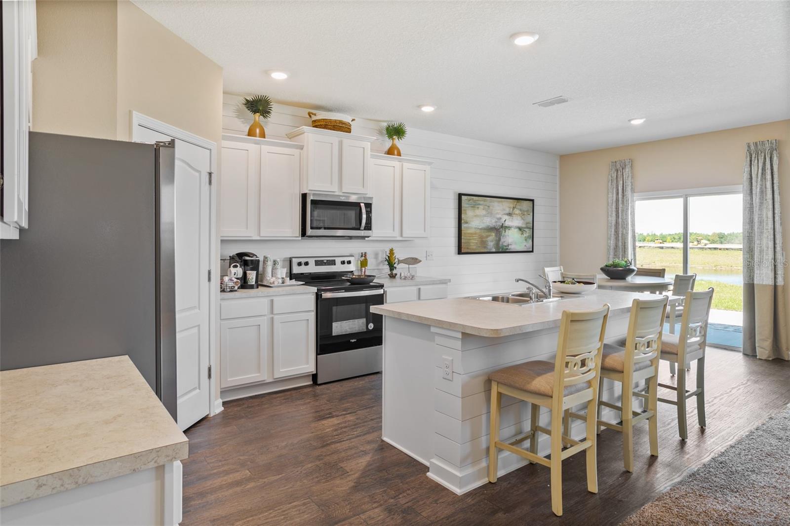 33 SPRINGWOOD DR, PALM COAST, FL, 32137