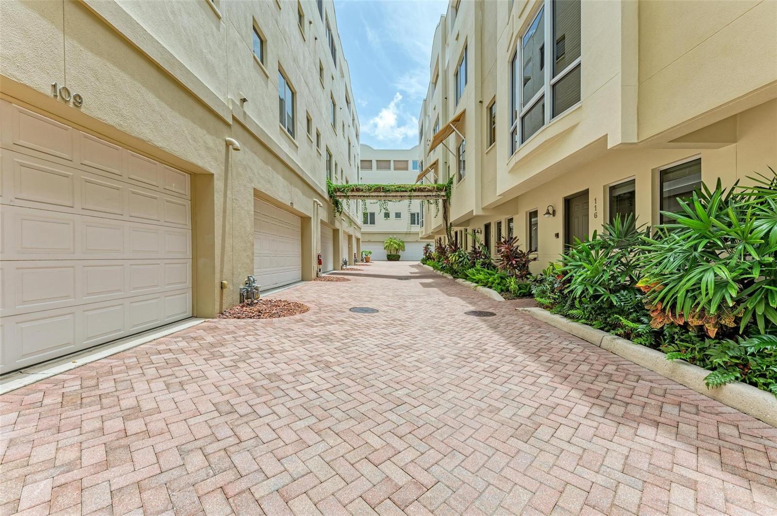 235 COCOANUT AVE #104A, SARASOTA, FL, 34236