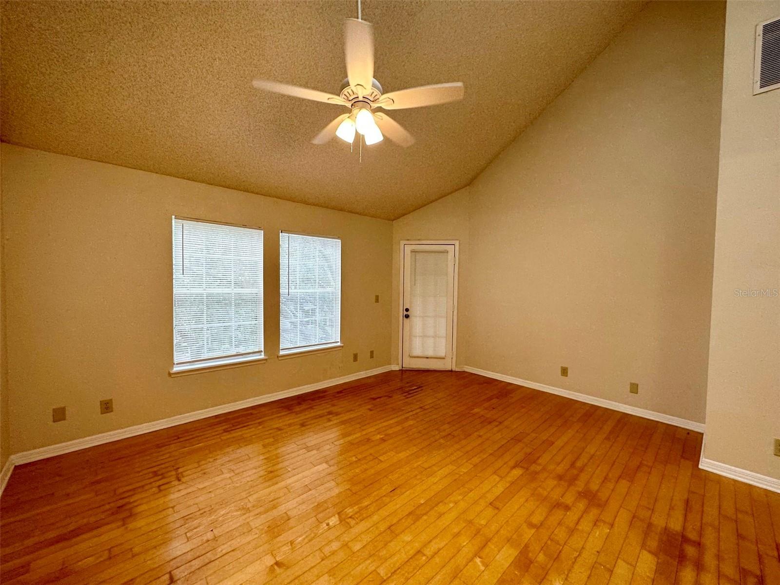 5968 WESTGATE DR #304, ORLANDO, FL, 32835