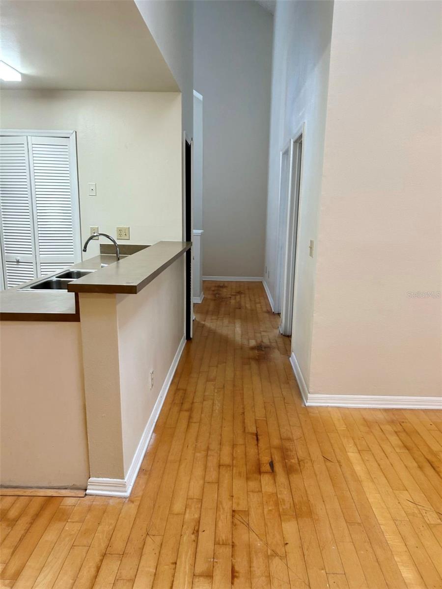 5968 WESTGATE DR #304, ORLANDO, FL, 32835