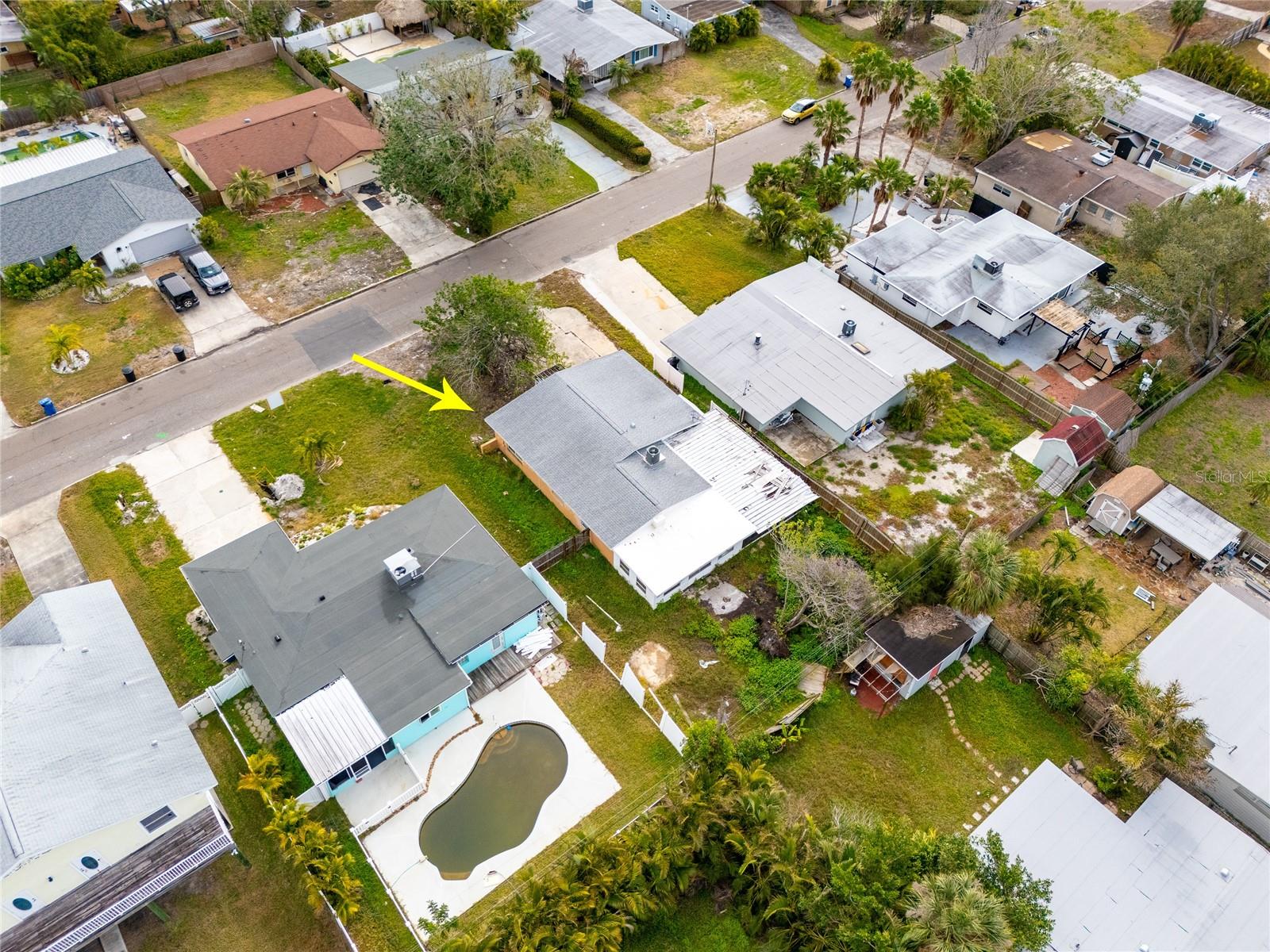 4000 HUNTINGTON ST NE, ST PETERSBURG, FL, 33703