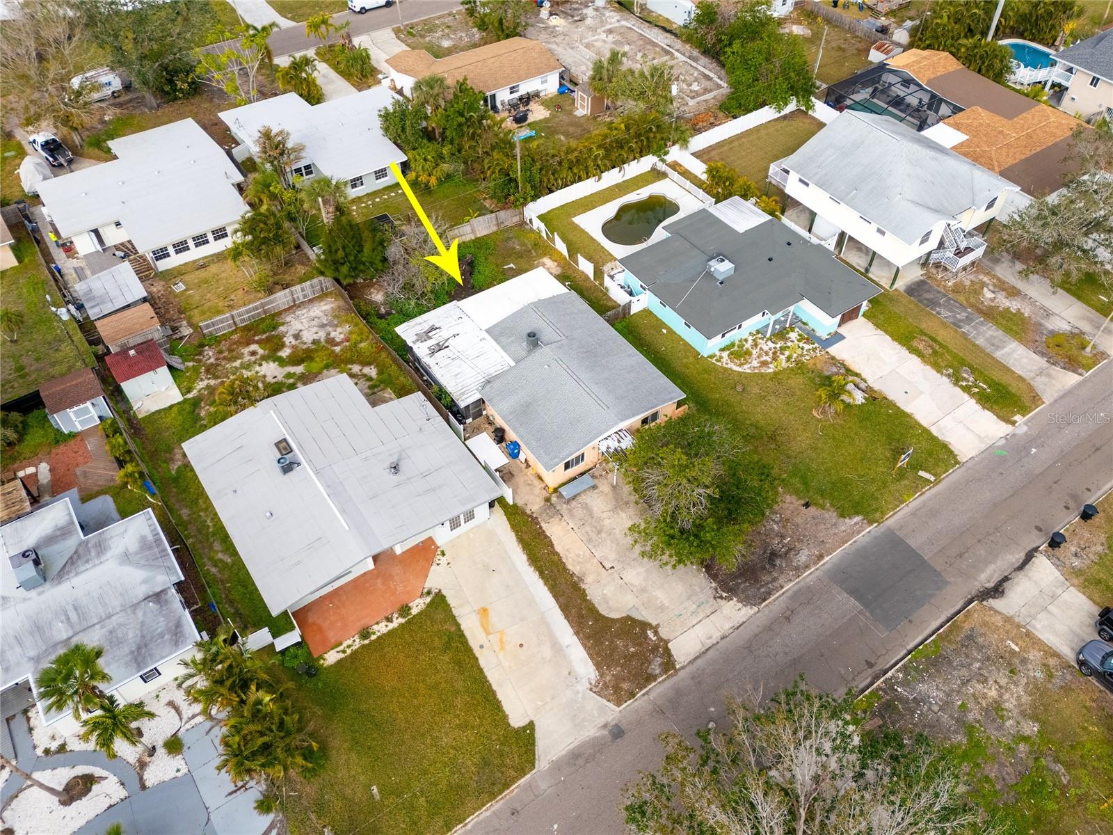4000 HUNTINGTON ST NE, ST PETERSBURG, FL, 33703