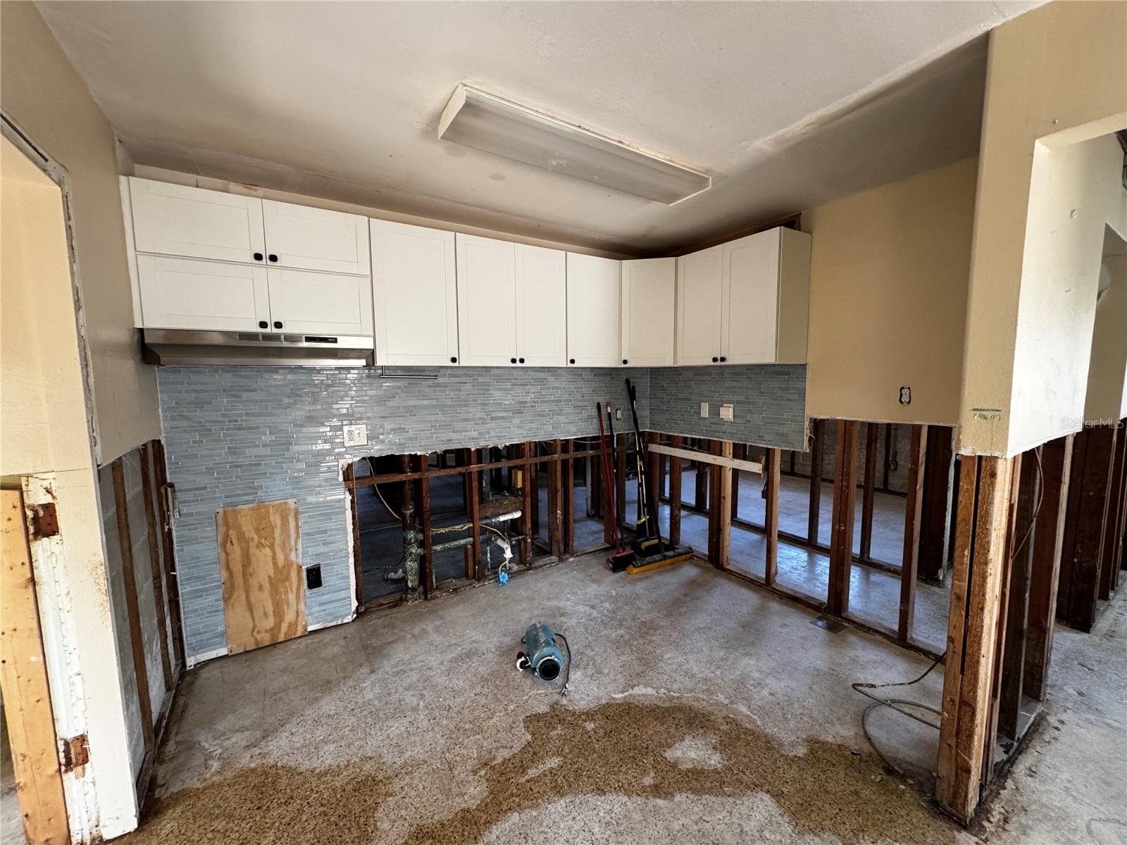 4000 HUNTINGTON ST NE, ST PETERSBURG, FL, 33703