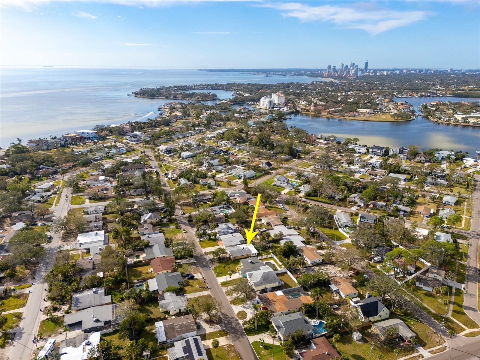 4000 HUNTINGTON ST NE, ST PETERSBURG, FL, 33703