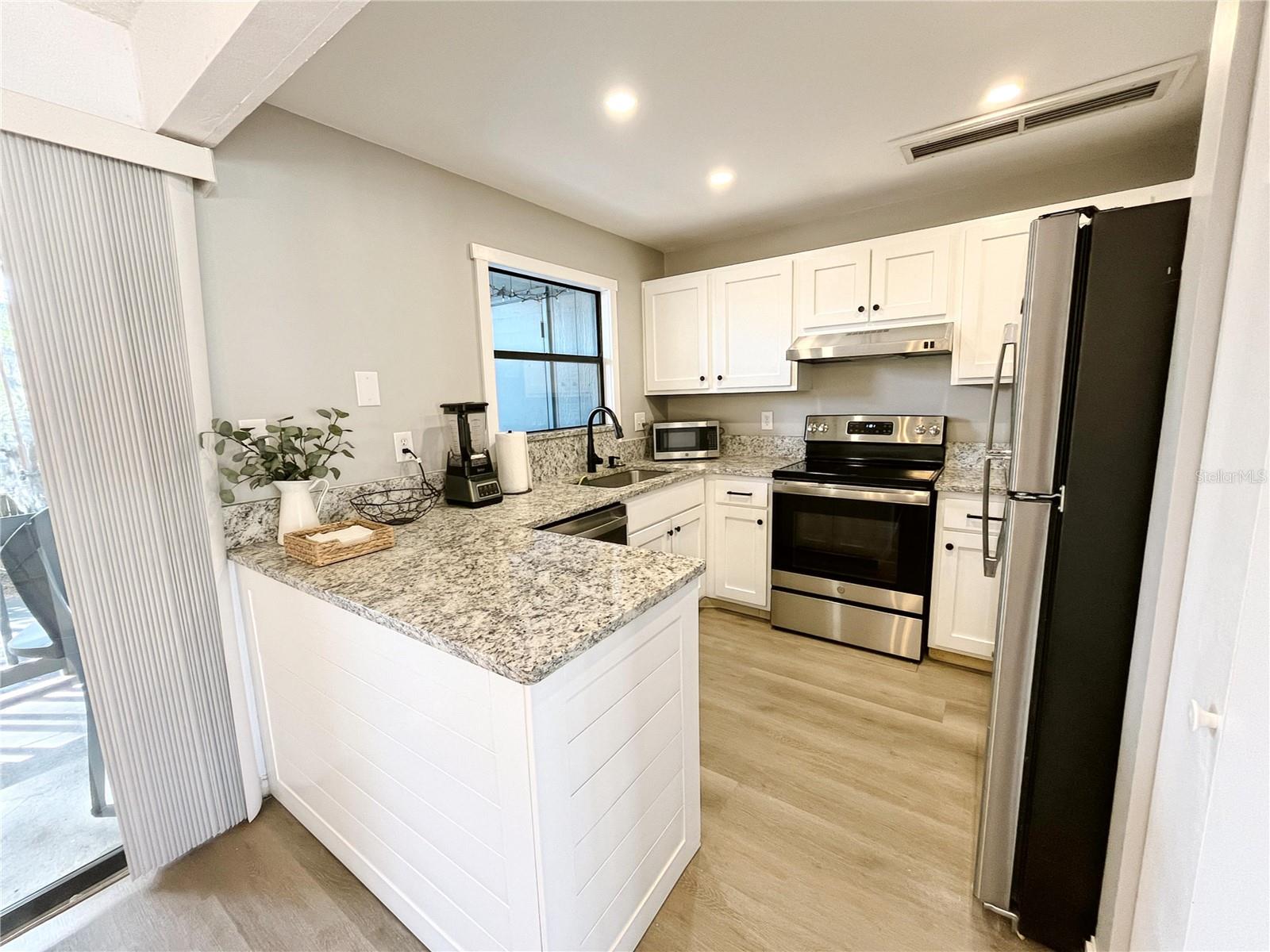 2811 SW ARCHER RD #T160, GAINESVILLE, FL, 32608