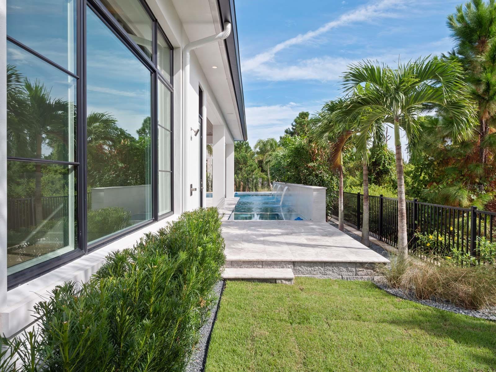 O6276285 Property Photo