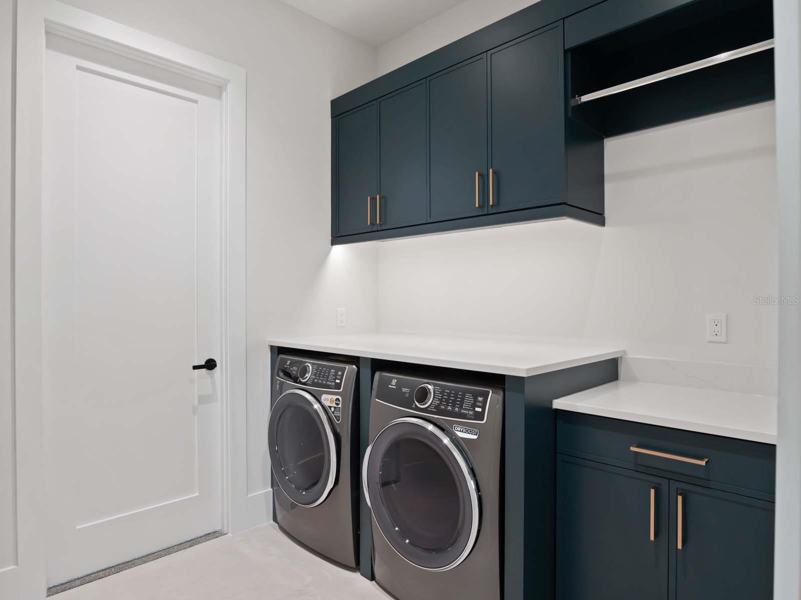 O6276285 Property Photo