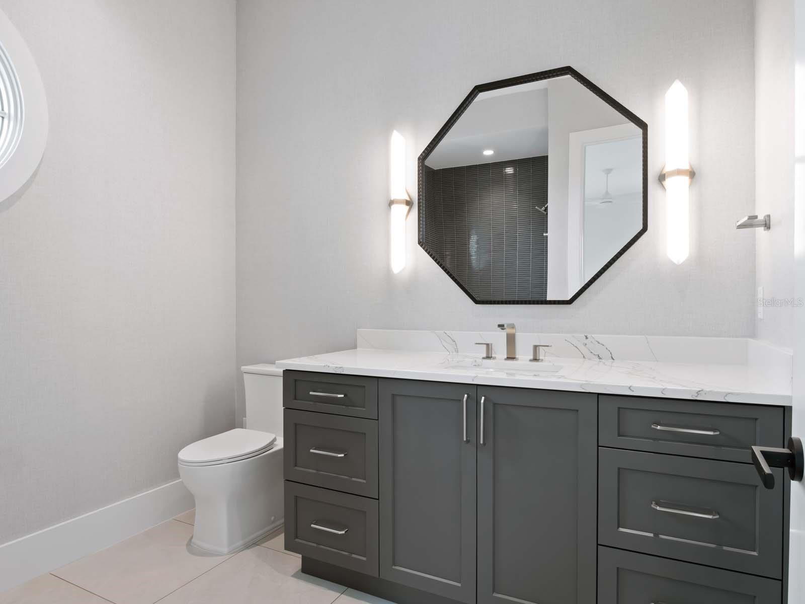 O6276285 Property Photo