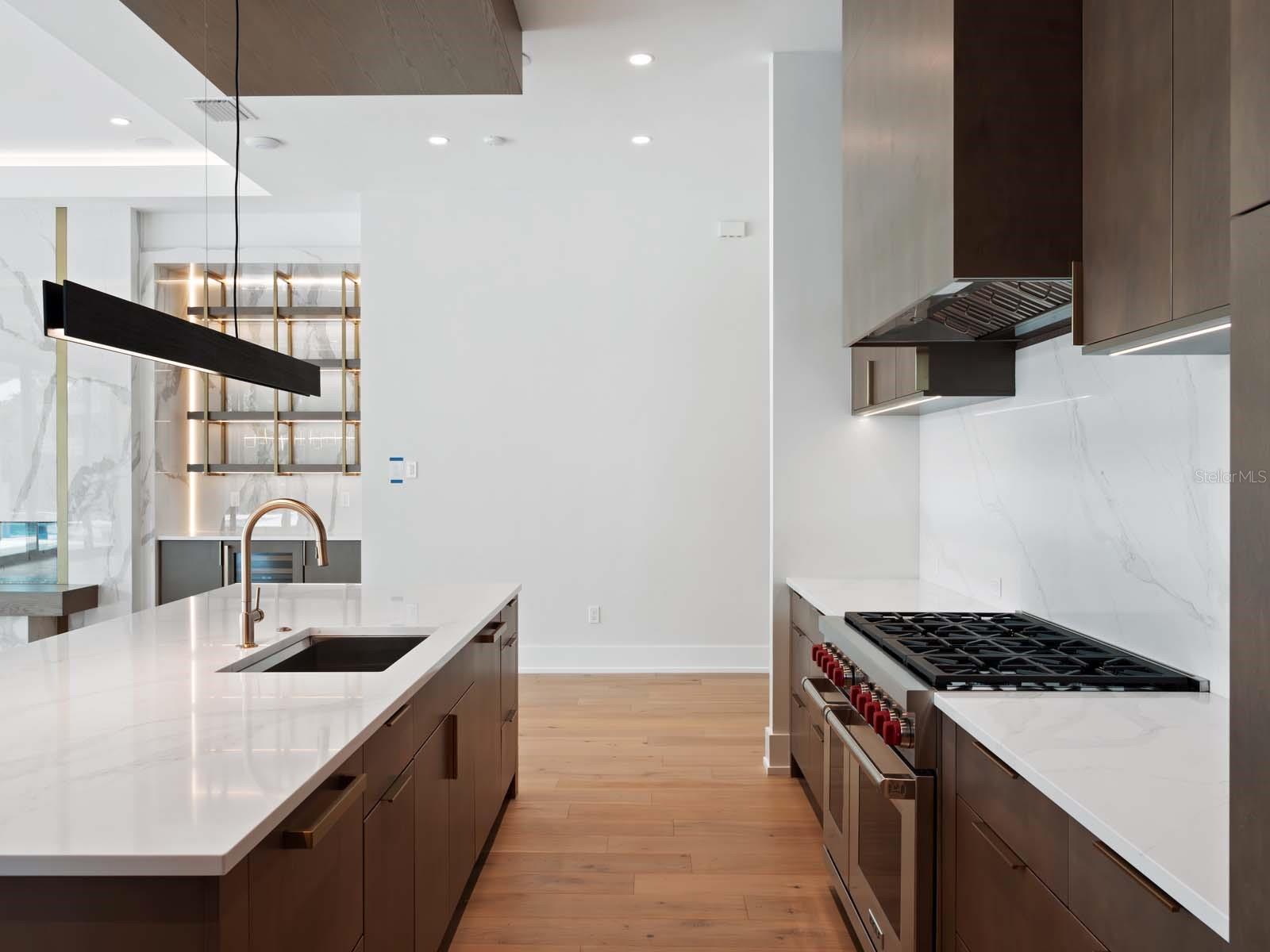 O6276285 Property Photo