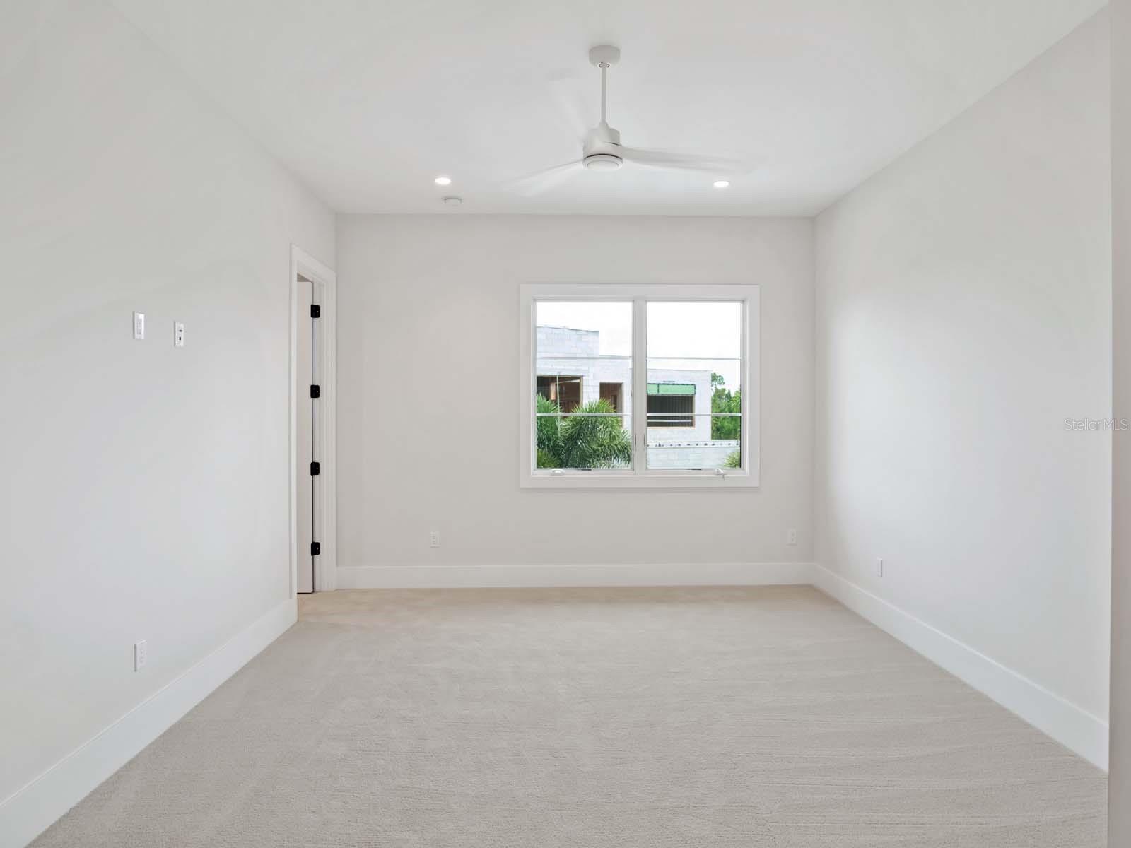 O6276285 Property Photo