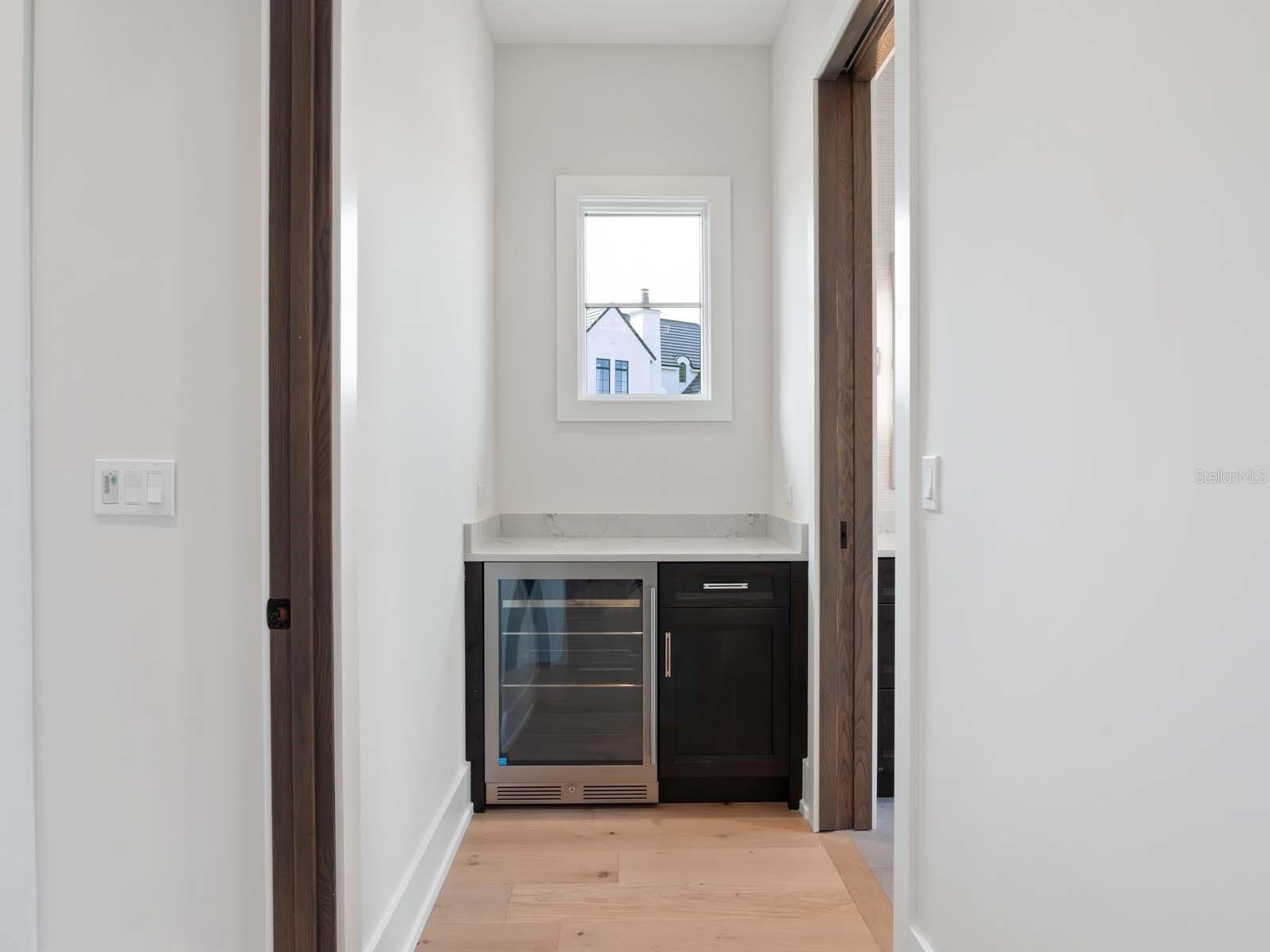 O6276285 Property Photo