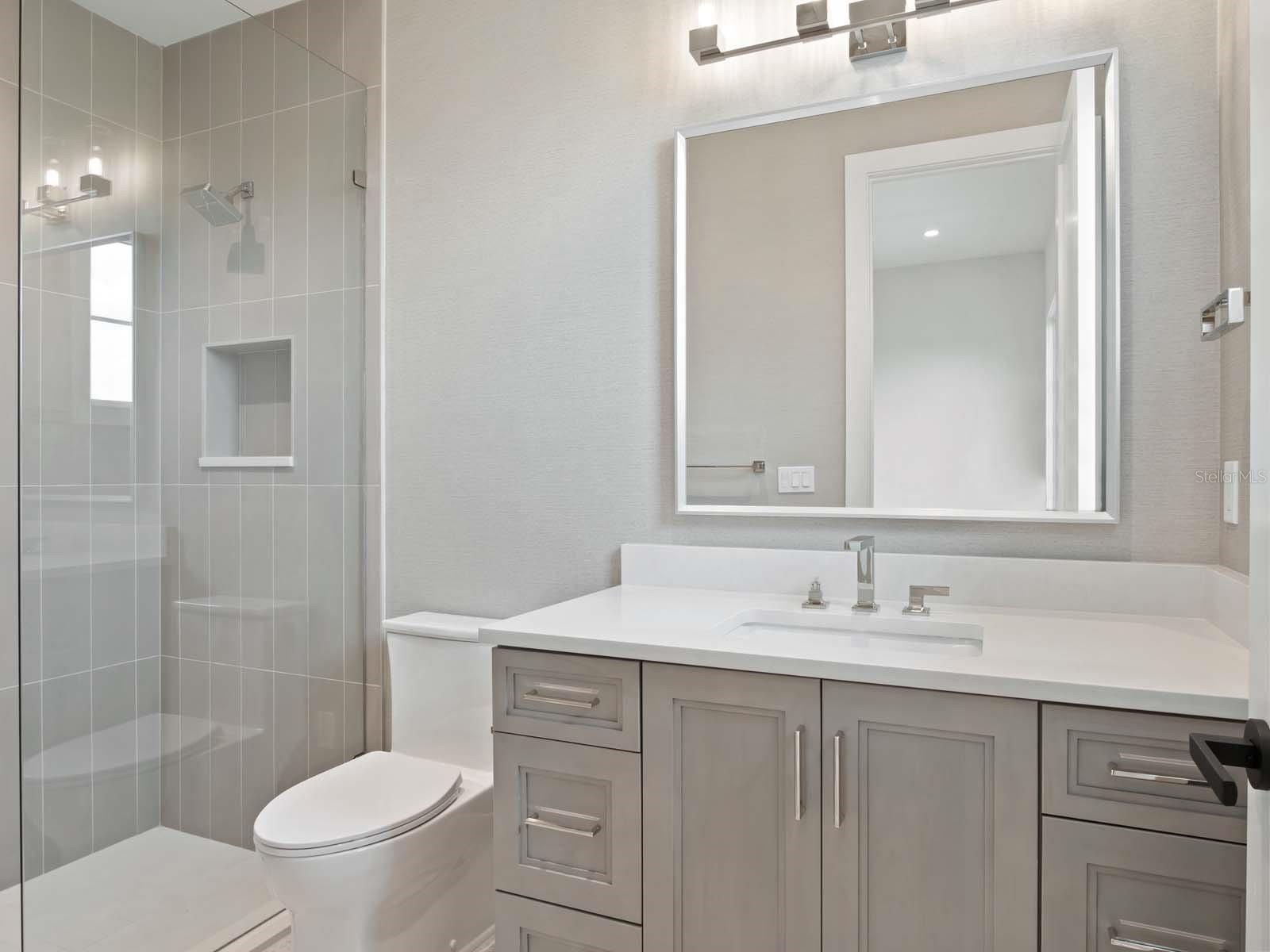 O6276285 Property Photo