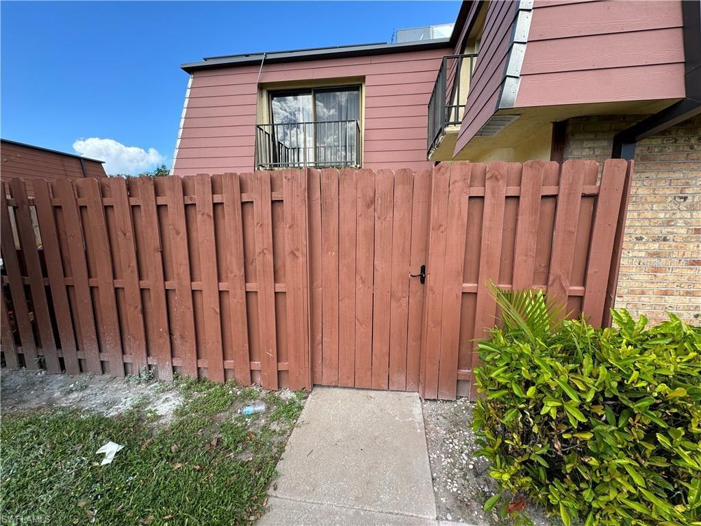 1570 PARK MEADOWS DR #2, FORT MYERS, FL, 33907
