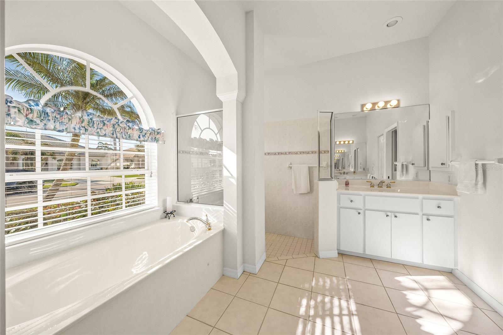 557 MARSH CREEK RD, VENICE, FL, 34292