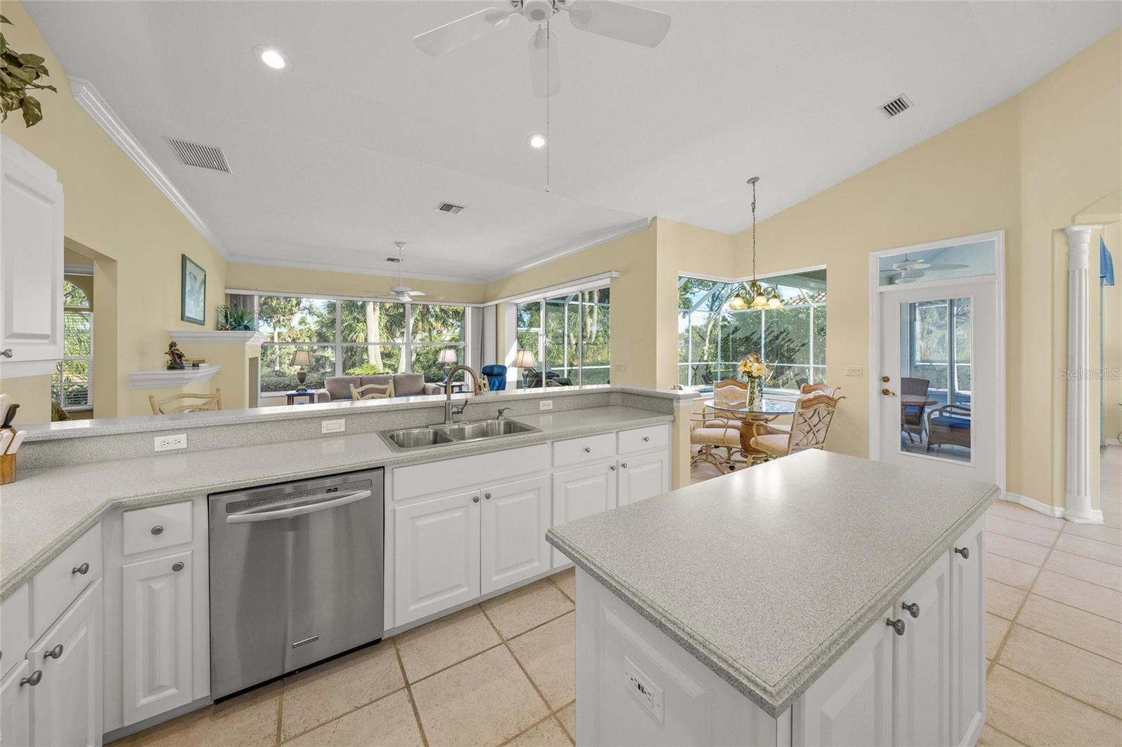 557 MARSH CREEK RD, VENICE, FL, 34292