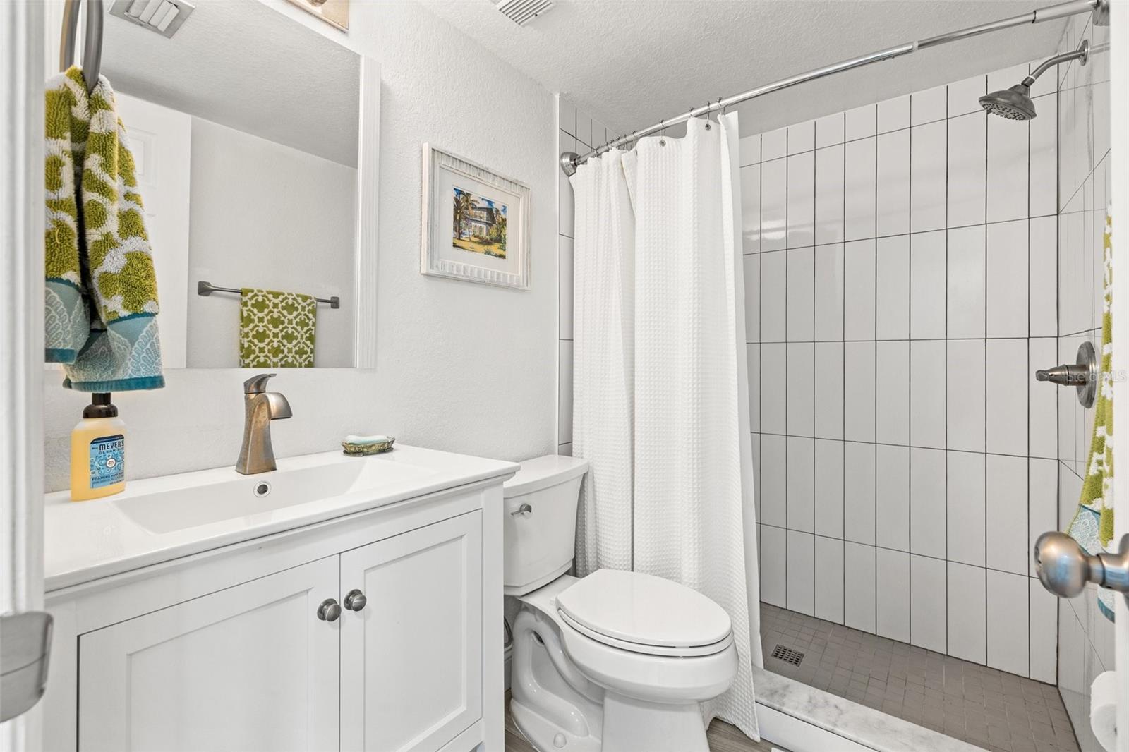6265 SUN BLVD #101, ST PETERSBURG, FL, 33715