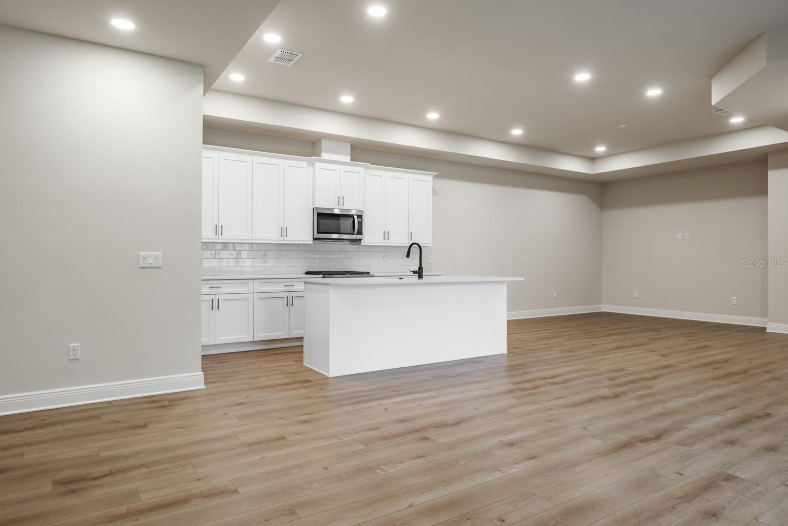 2569 MARIO WAY, CLEARWATER, FL, 33761