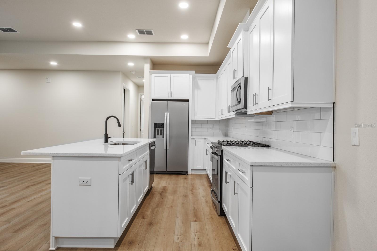 2569 MARIO WAY, CLEARWATER, FL, 33761