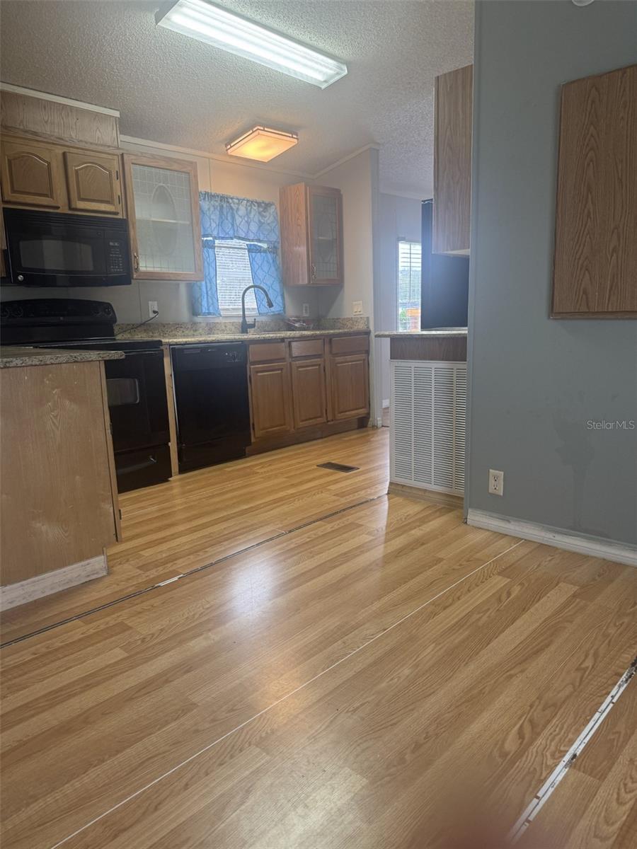 2360 PLUM AVE, AUBURNDALE, FL, 33823