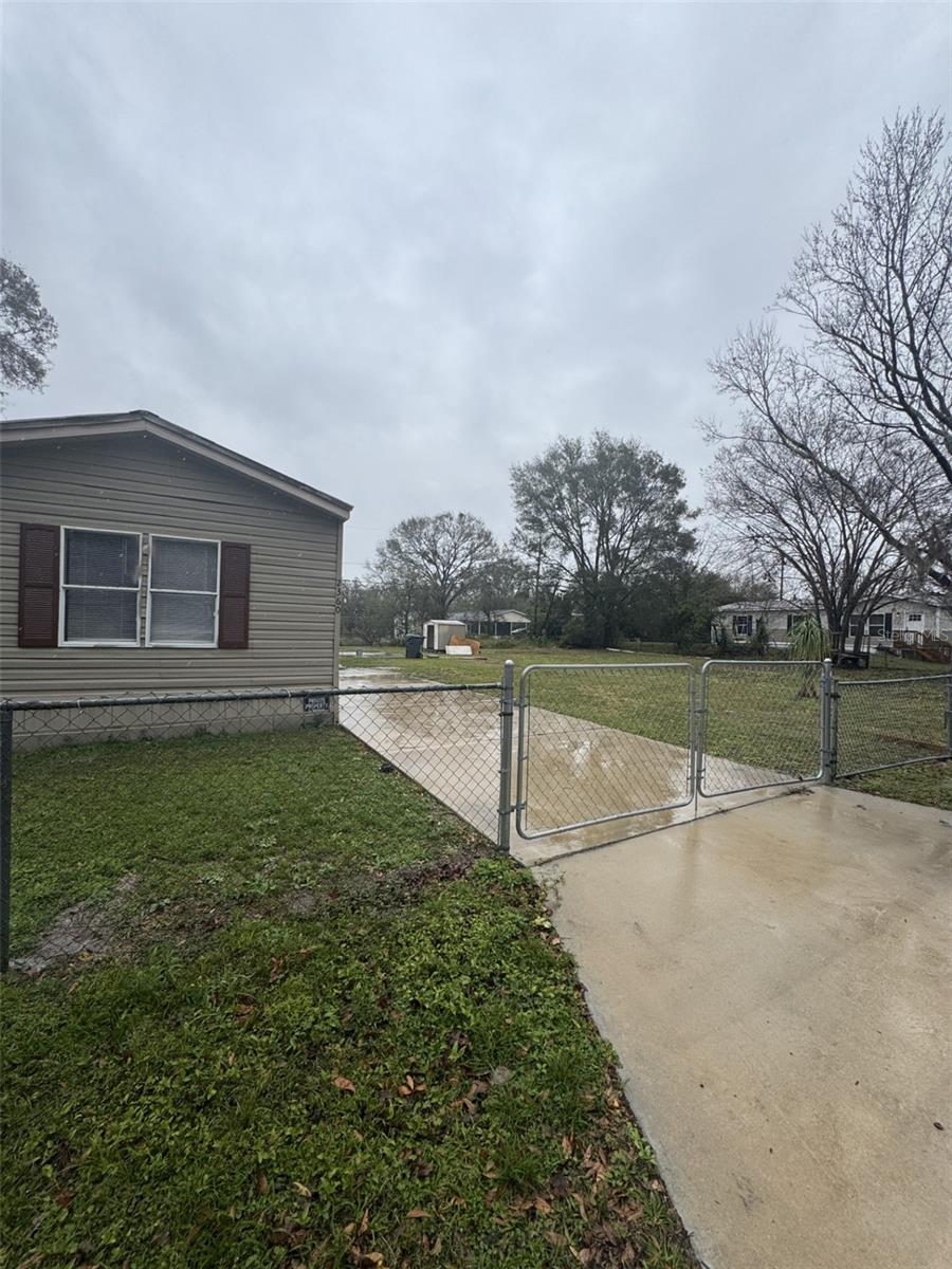 2360 PLUM AVE, AUBURNDALE, FL, 33823