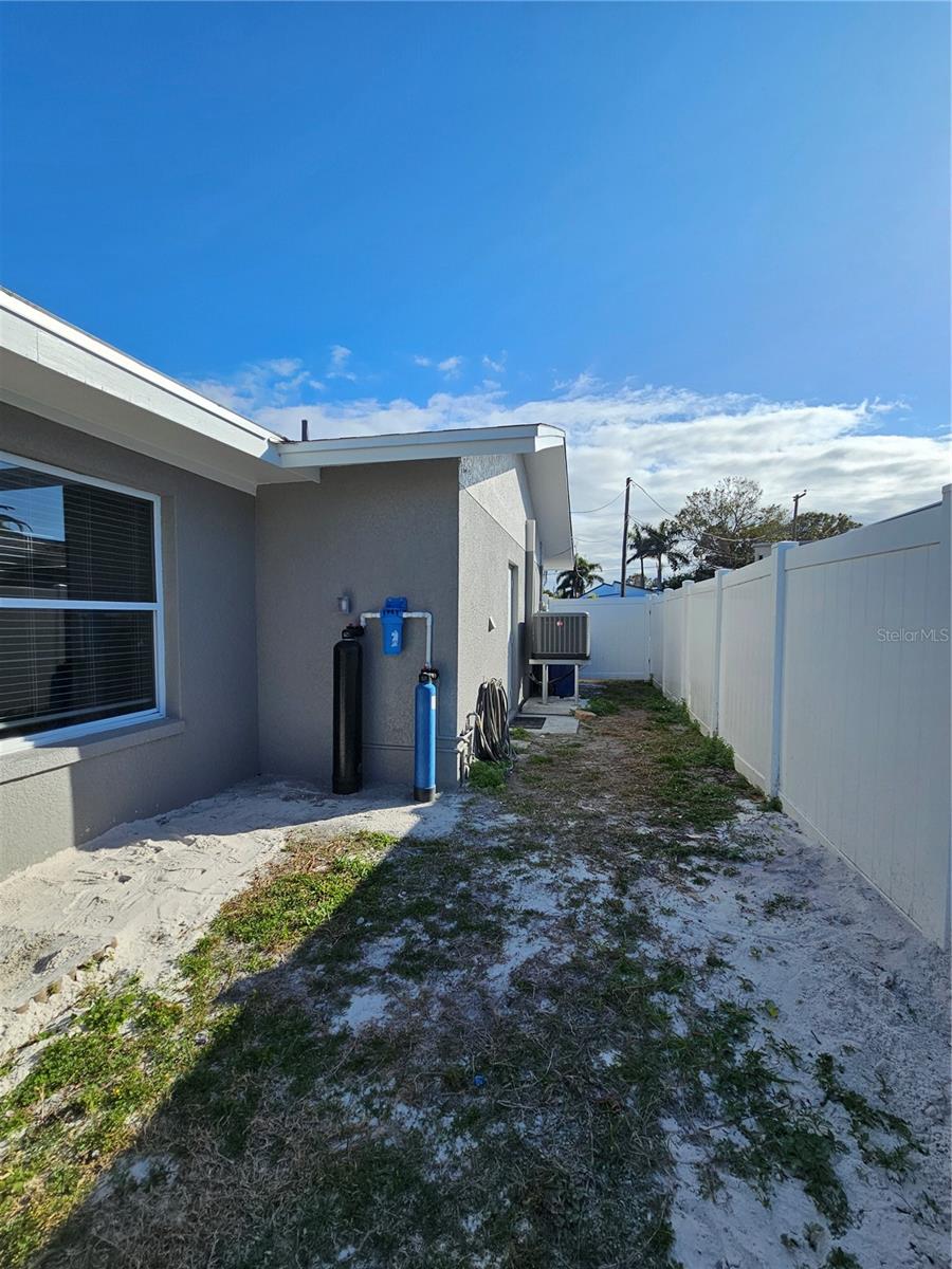 219 DRIFTWOOD DR N, PALM HARBOR, FL, 34683