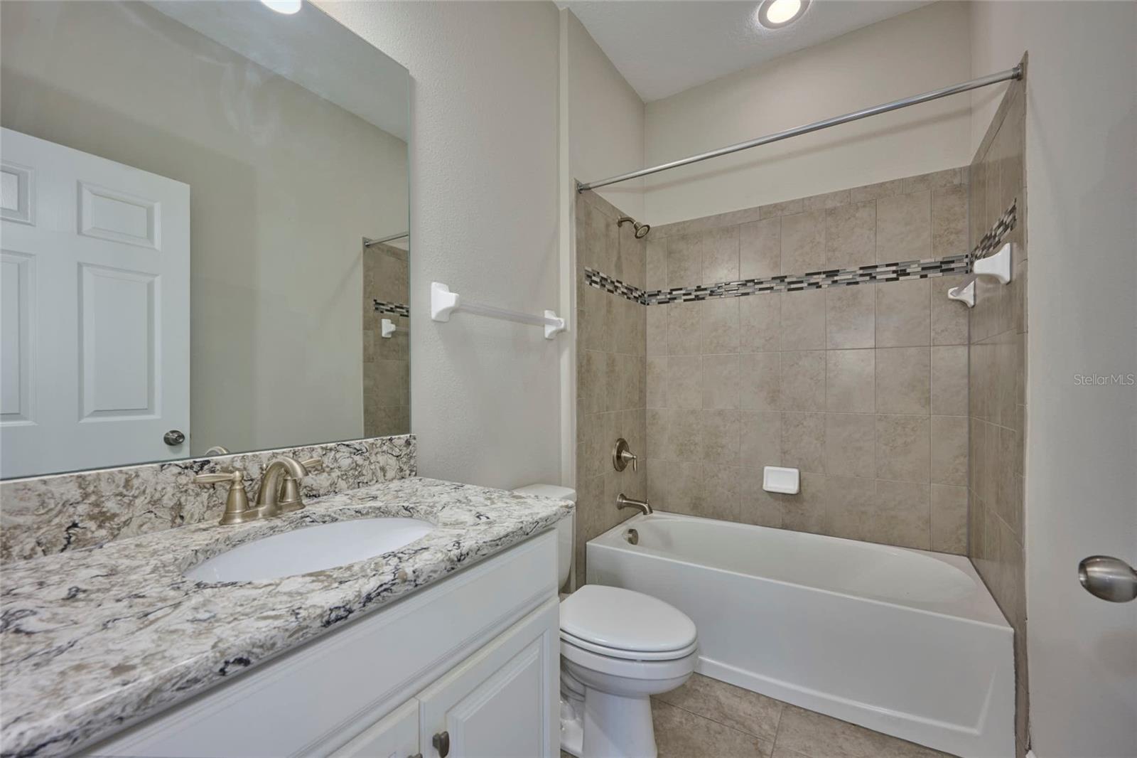 8044 LAGO MIST WAY, WESLEY CHAPEL, FL, 33545