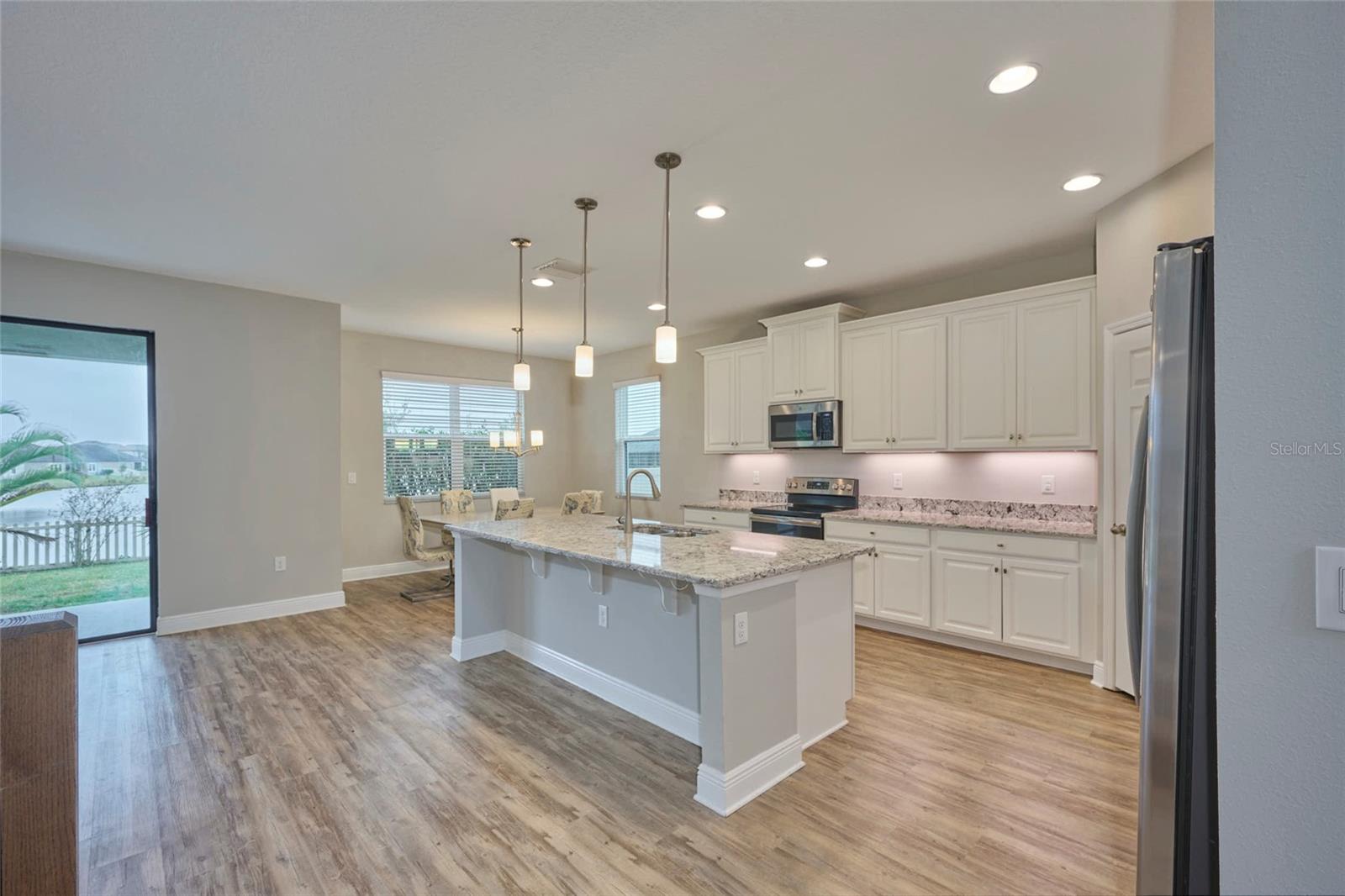 8044 LAGO MIST WAY, WESLEY CHAPEL, FL, 33545