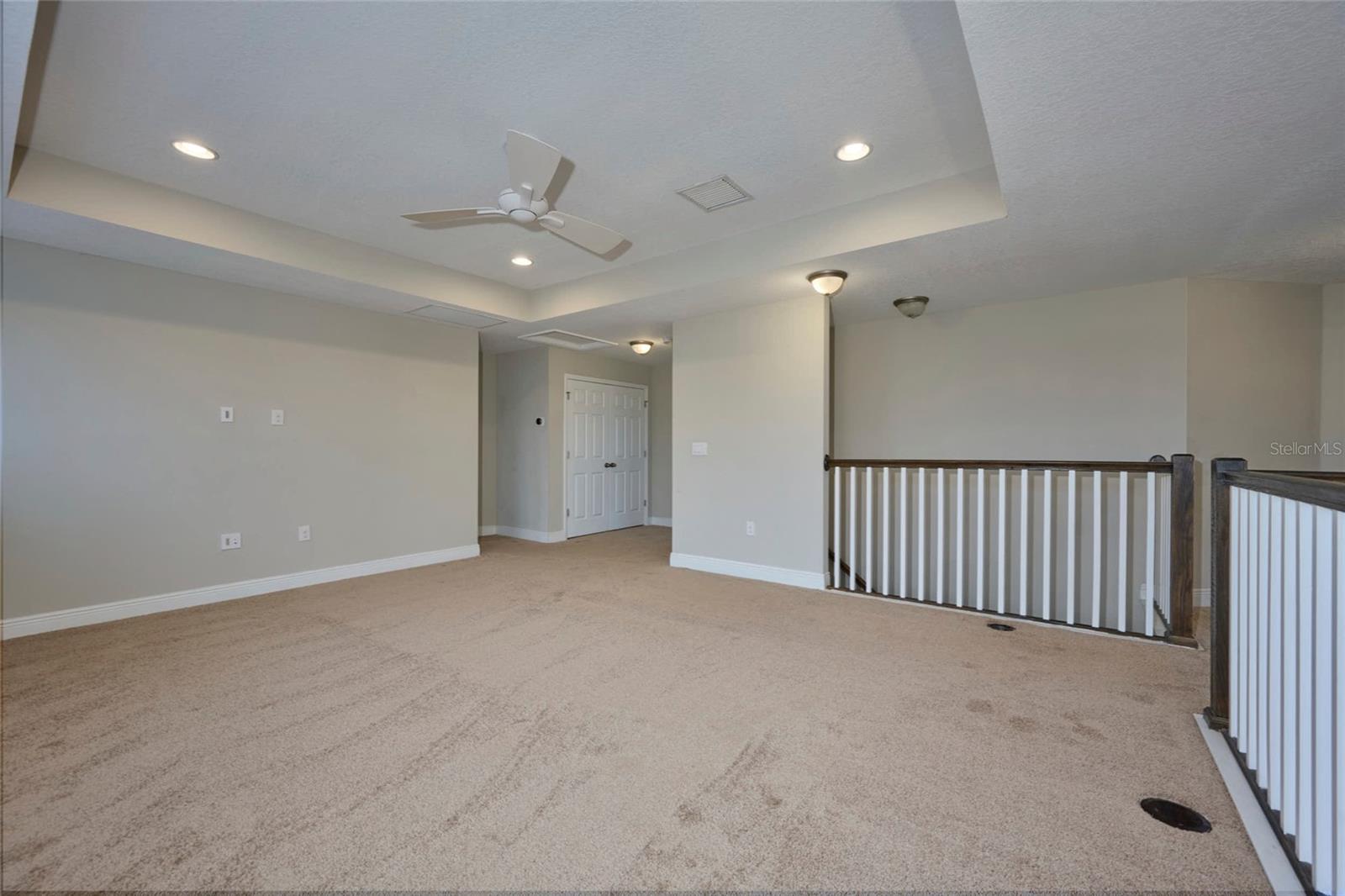 8044 LAGO MIST WAY, WESLEY CHAPEL, FL, 33545