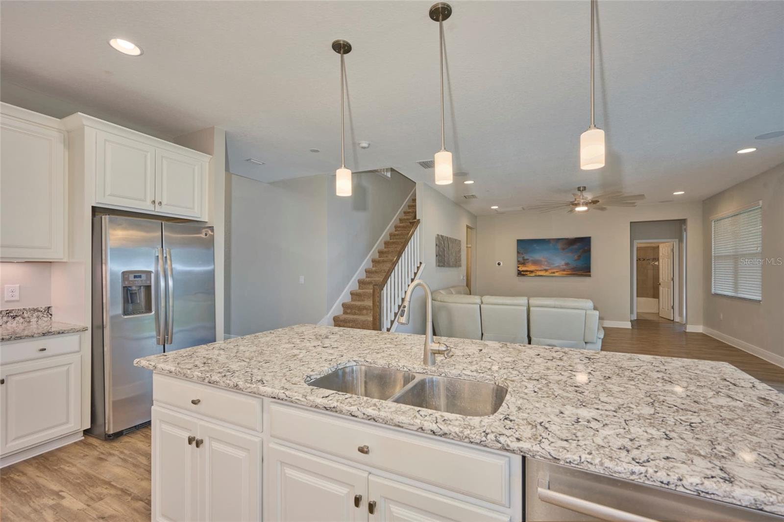 8044 LAGO MIST WAY, WESLEY CHAPEL, FL, 33545