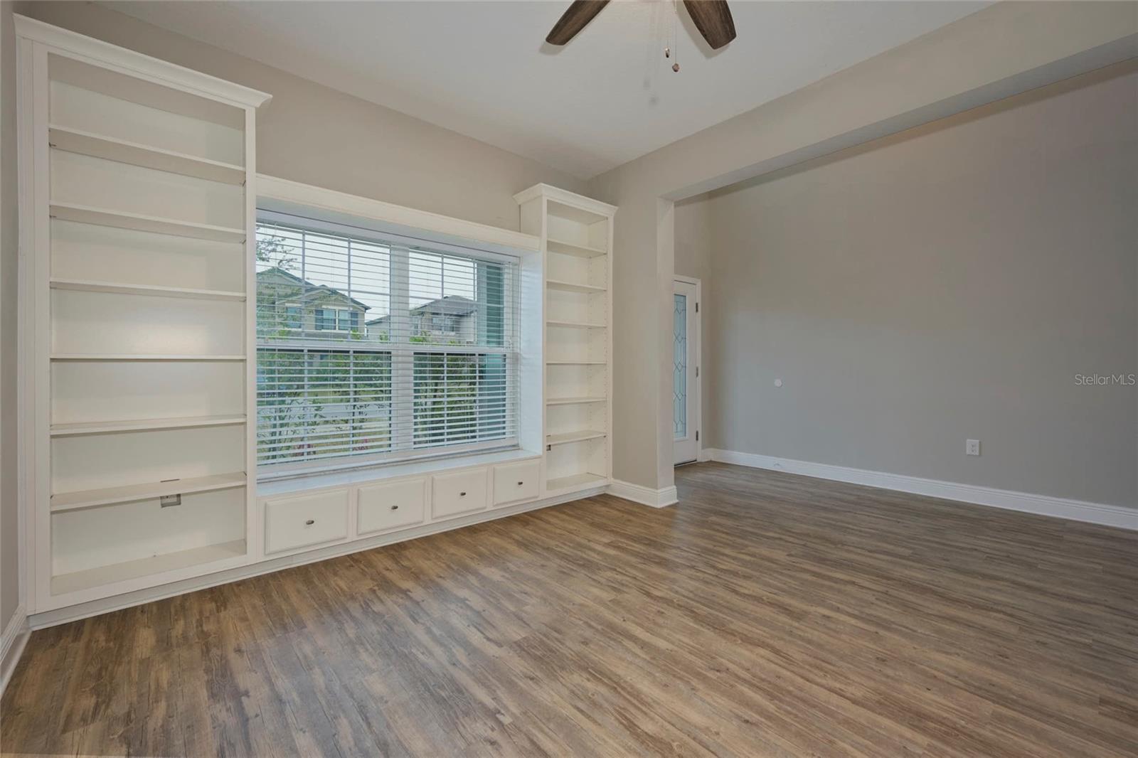 8044 LAGO MIST WAY, WESLEY CHAPEL, FL, 33545