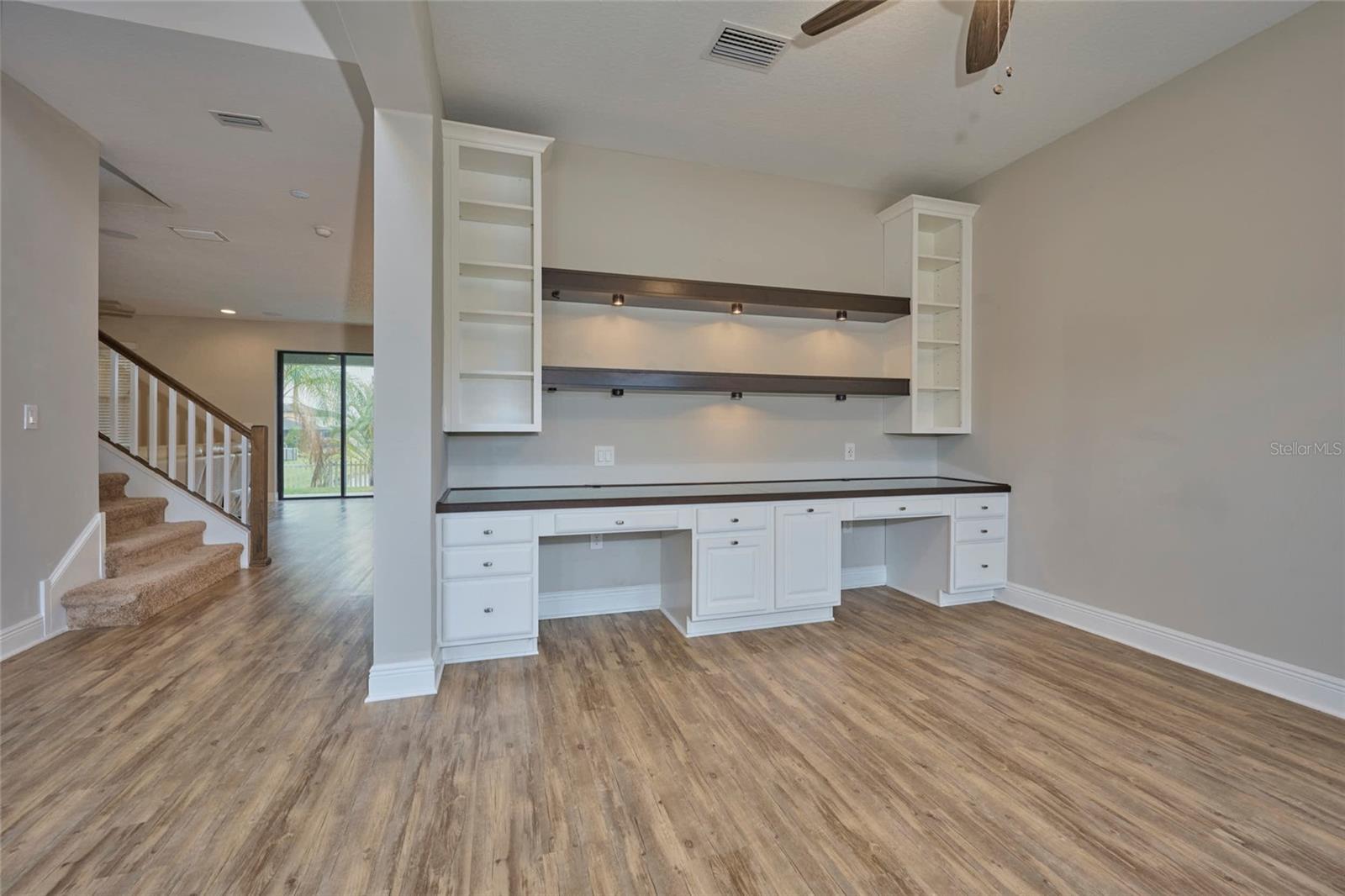 8044 LAGO MIST WAY, WESLEY CHAPEL, FL, 33545