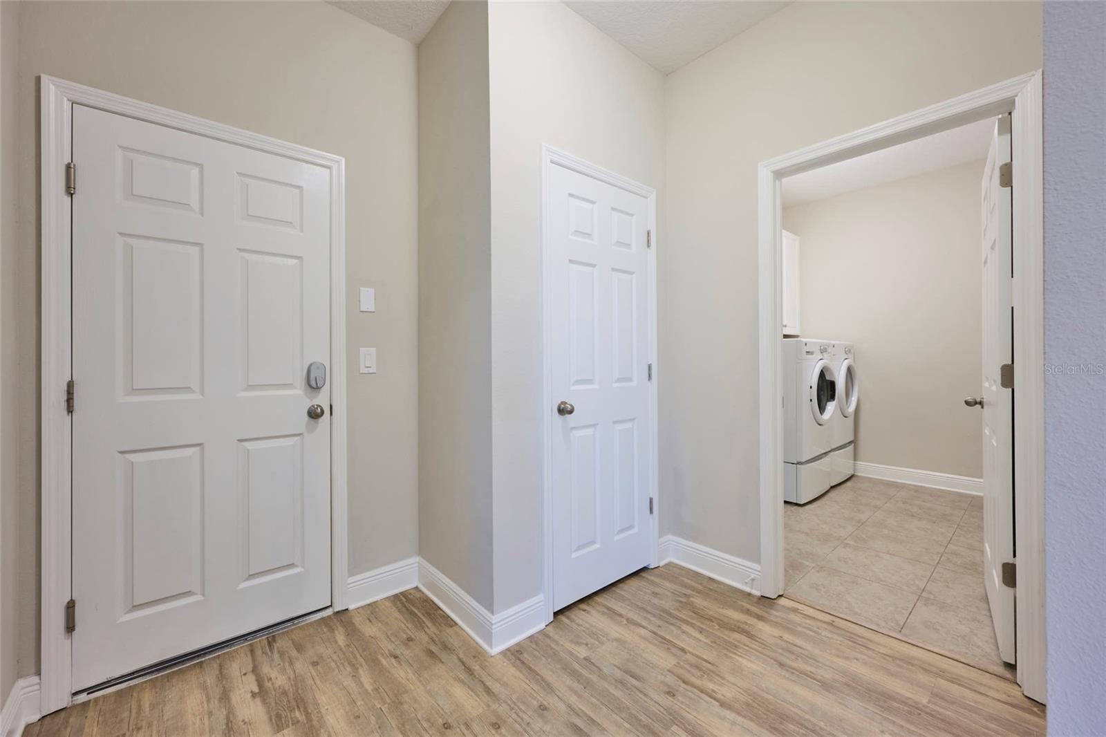 8044 LAGO MIST WAY, WESLEY CHAPEL, FL, 33545
