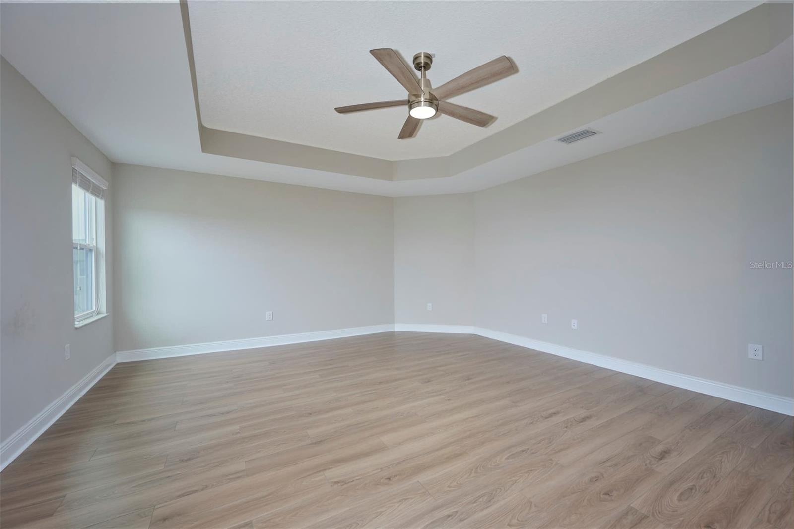 8044 LAGO MIST WAY, WESLEY CHAPEL, FL, 33545