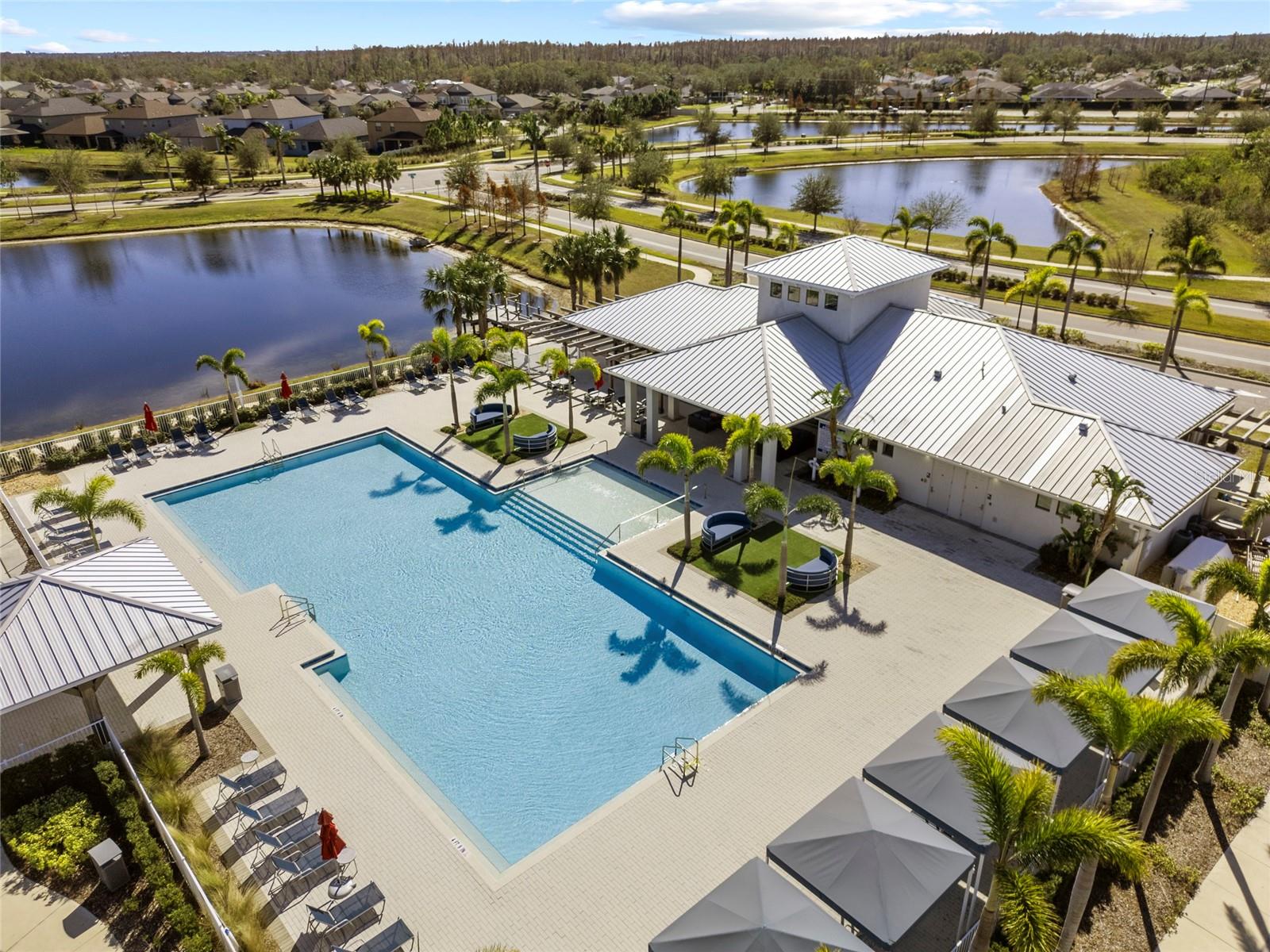 15720 BUCKFORD LANDING PL, SUN CITY CENTER, FL, 33573