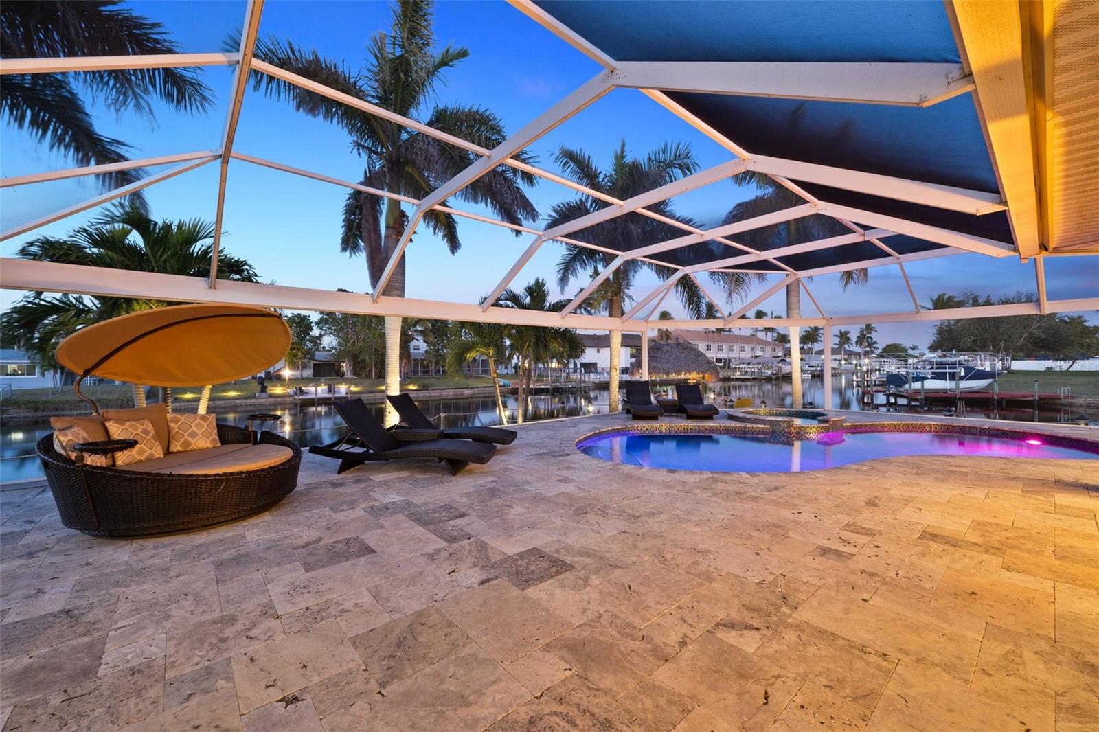 5111 CALUSA CT, CAPE CORAL, FL, 33904