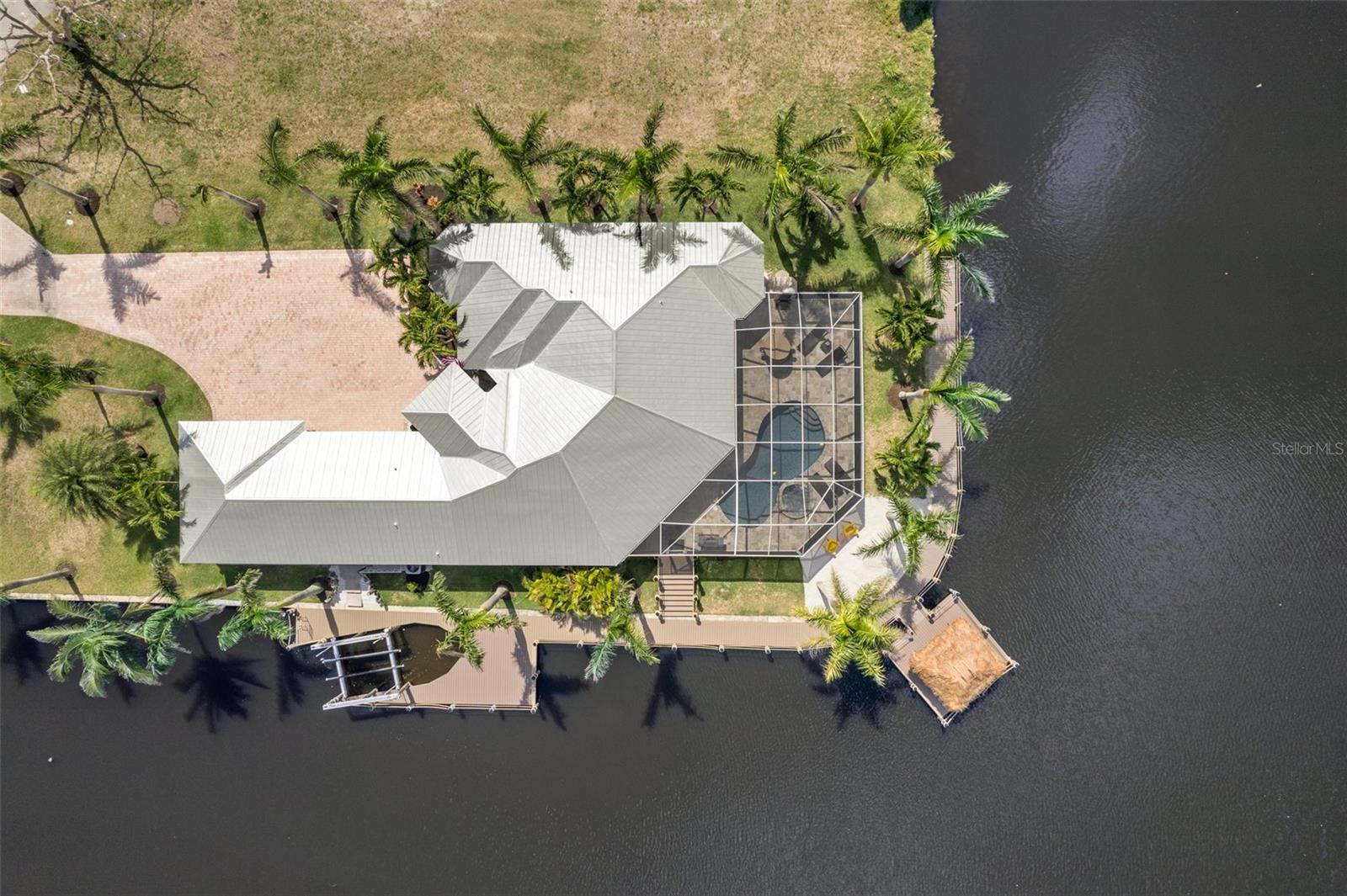5111 CALUSA CT, CAPE CORAL, FL, 33904