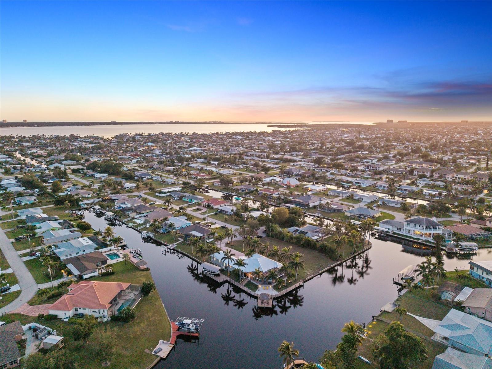 5111 CALUSA CT, CAPE CORAL, FL, 33904