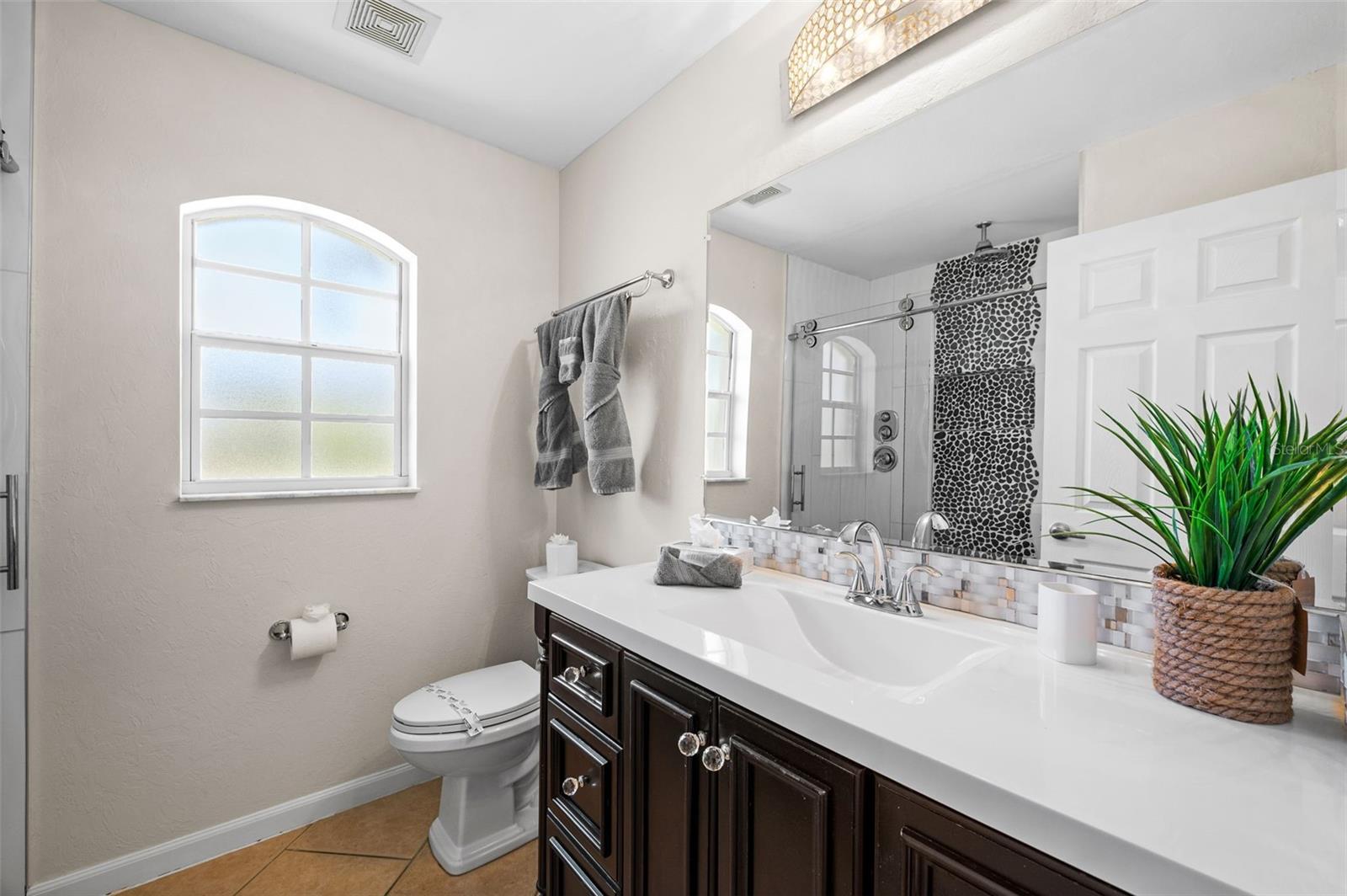 5111 CALUSA CT, CAPE CORAL, FL, 33904