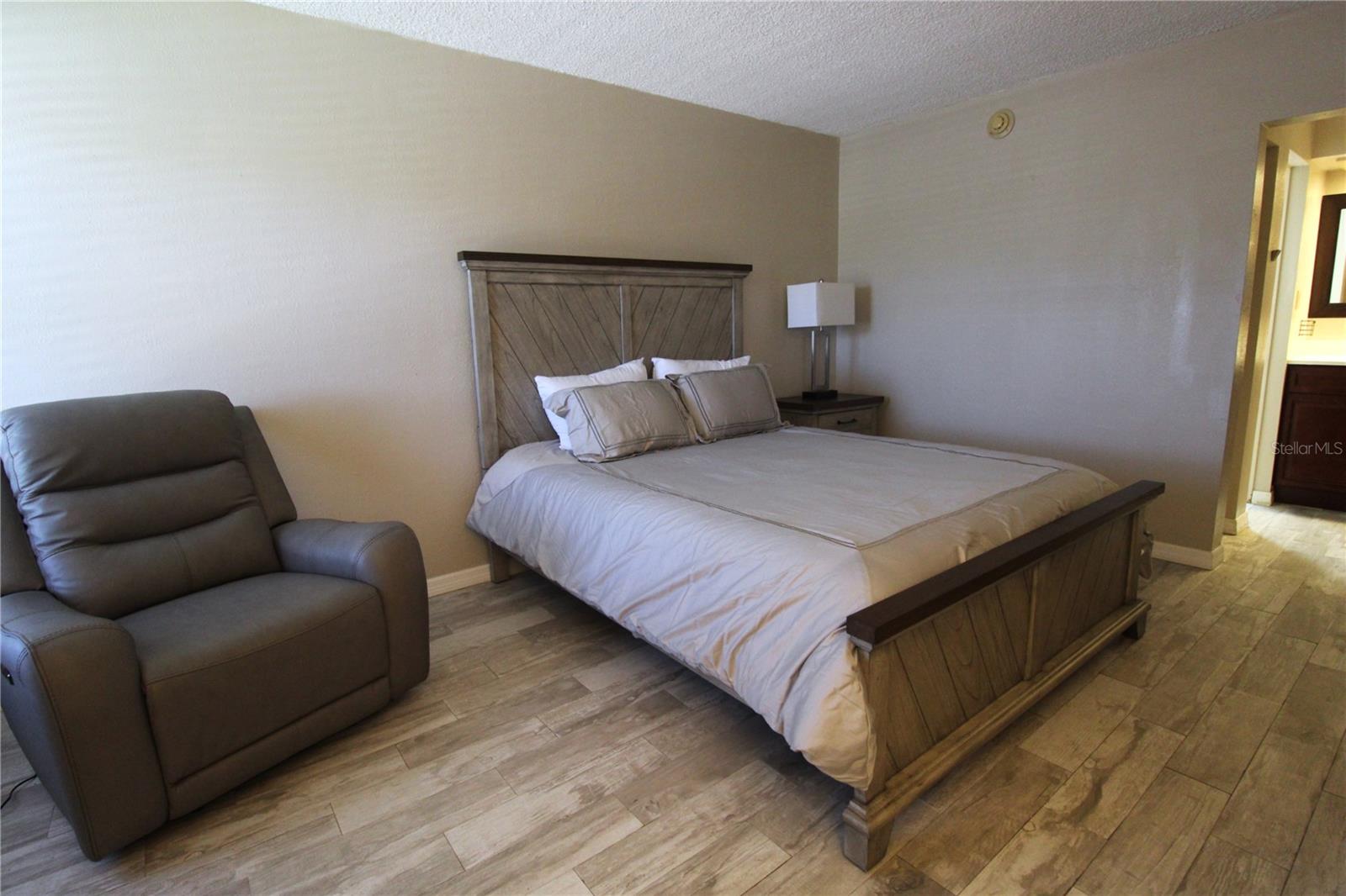 7150 N TAMIAMI TRL #C226, SARASOTA, FL, 34243