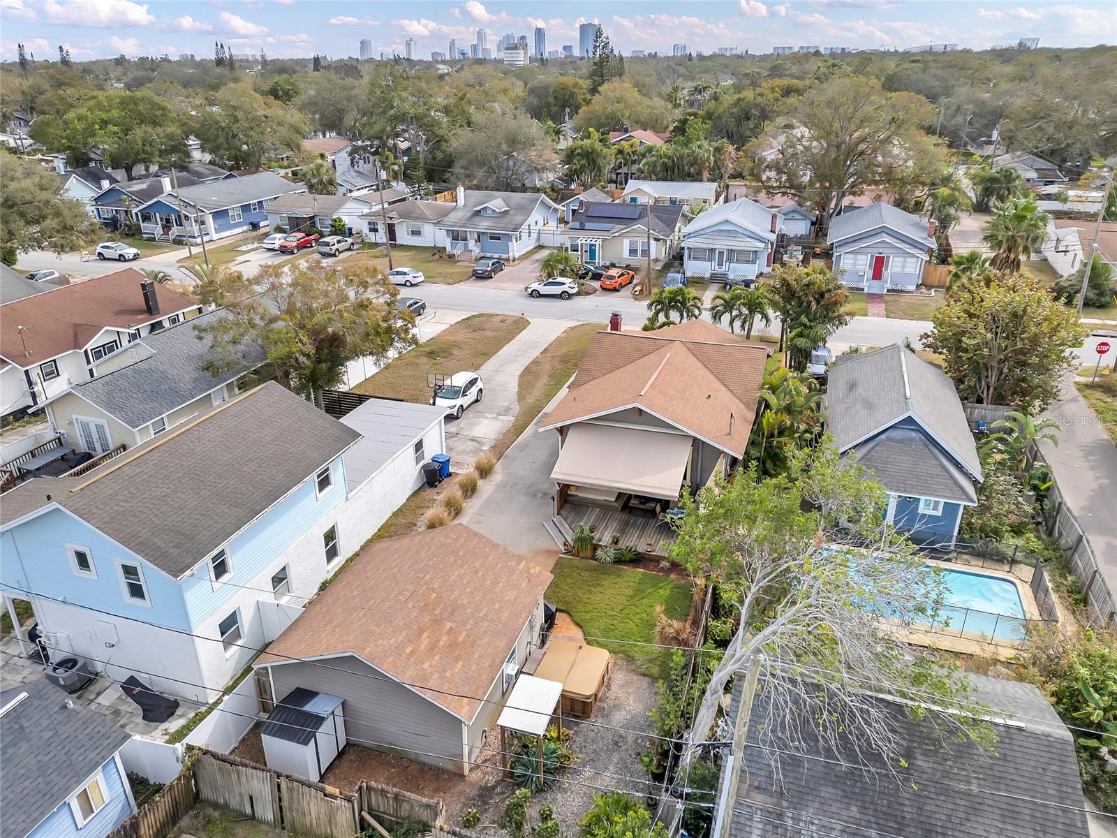 1161 35TH AVE N, ST PETERSBURG, FL, 33704