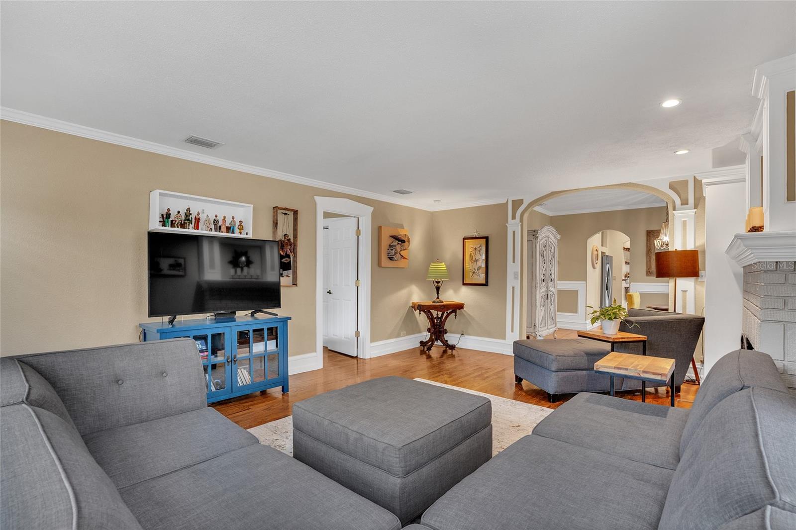1161 35TH AVE N, ST PETERSBURG, FL, 33704