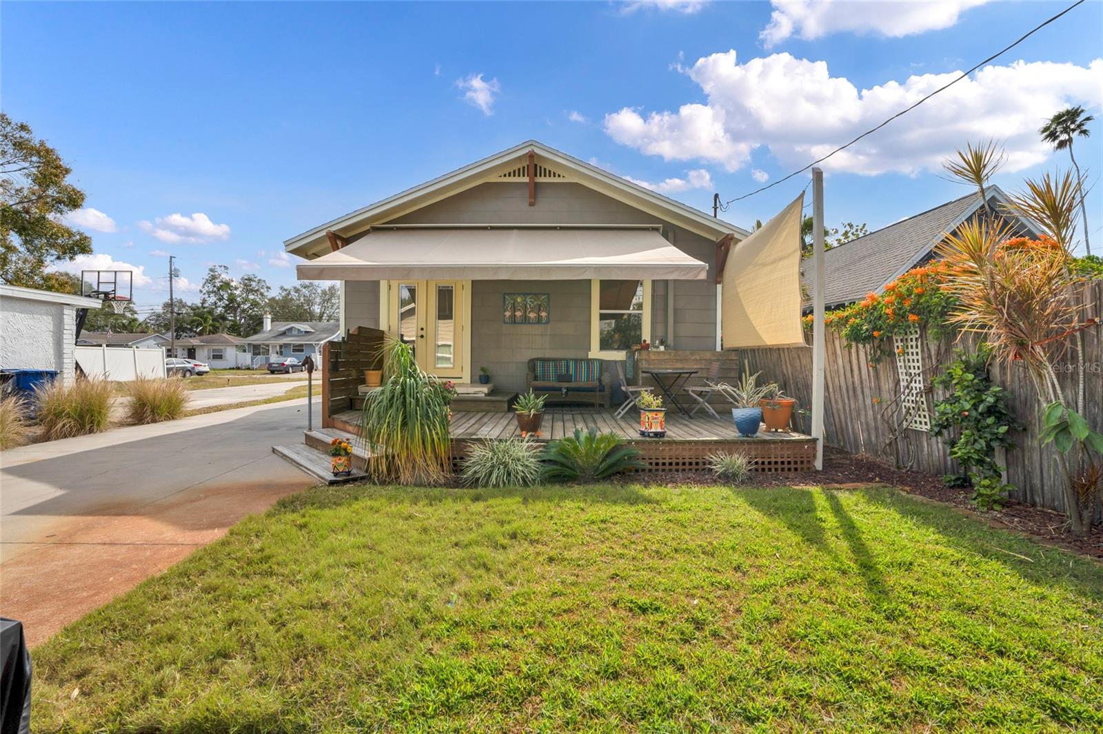 1161 35TH AVE N, ST PETERSBURG, FL, 33704