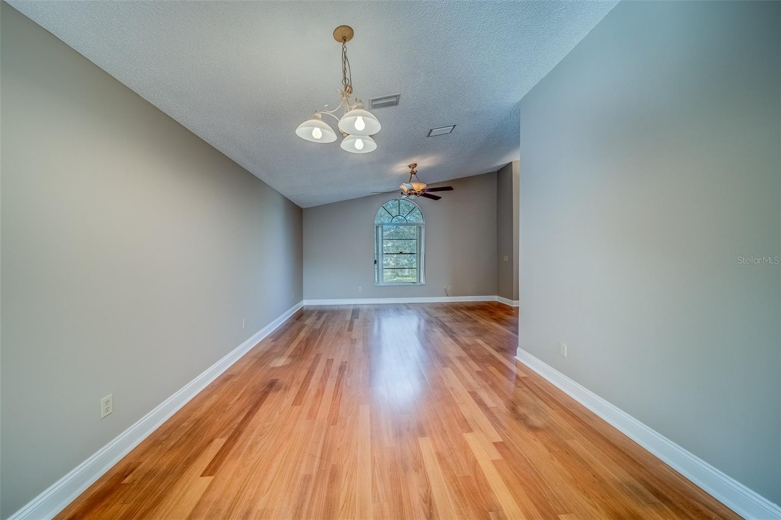 1112 WOODCREST AVE, SAFETY HARBOR, FL, 34695