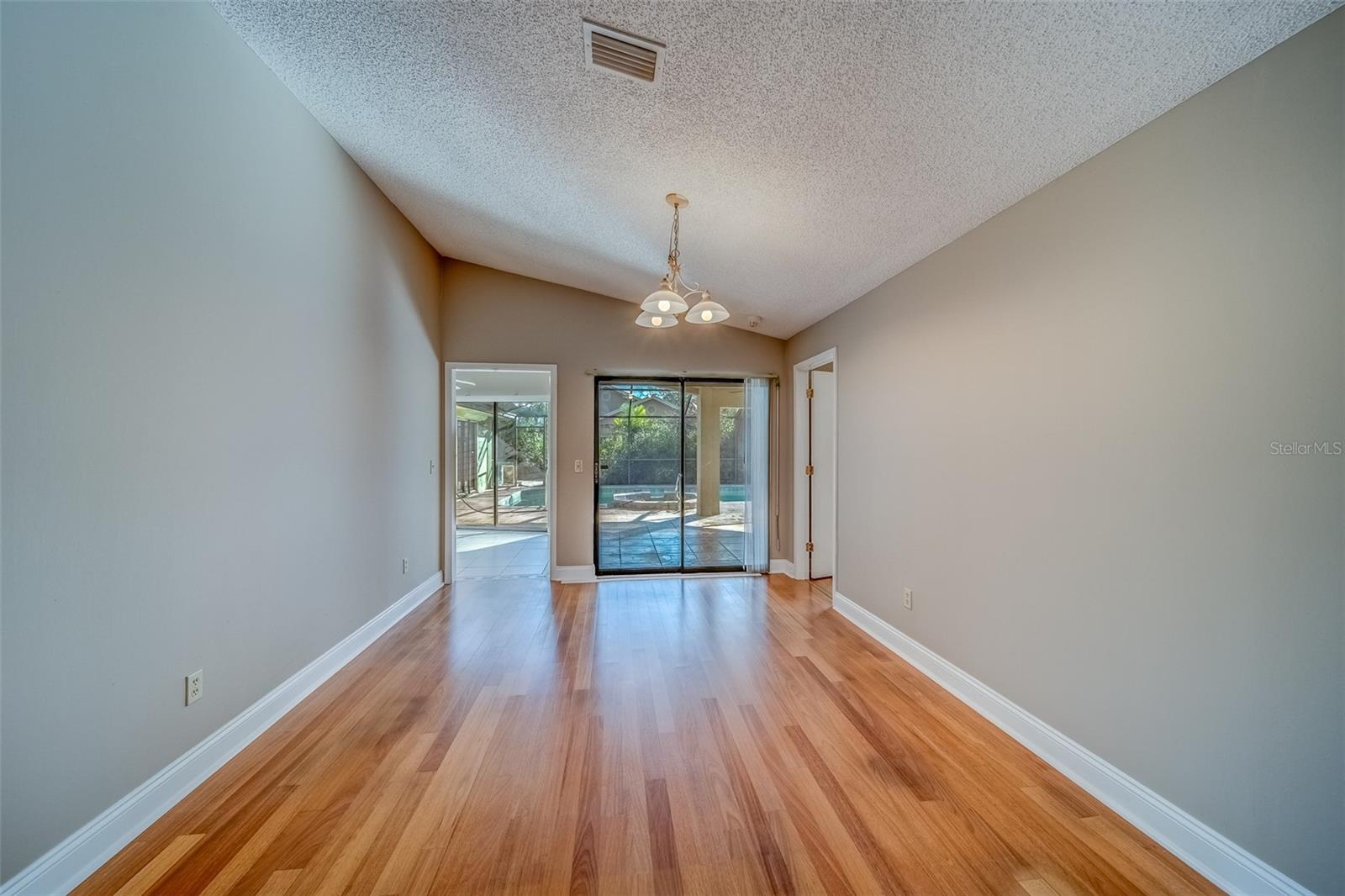 1112 WOODCREST AVE, SAFETY HARBOR, FL, 34695